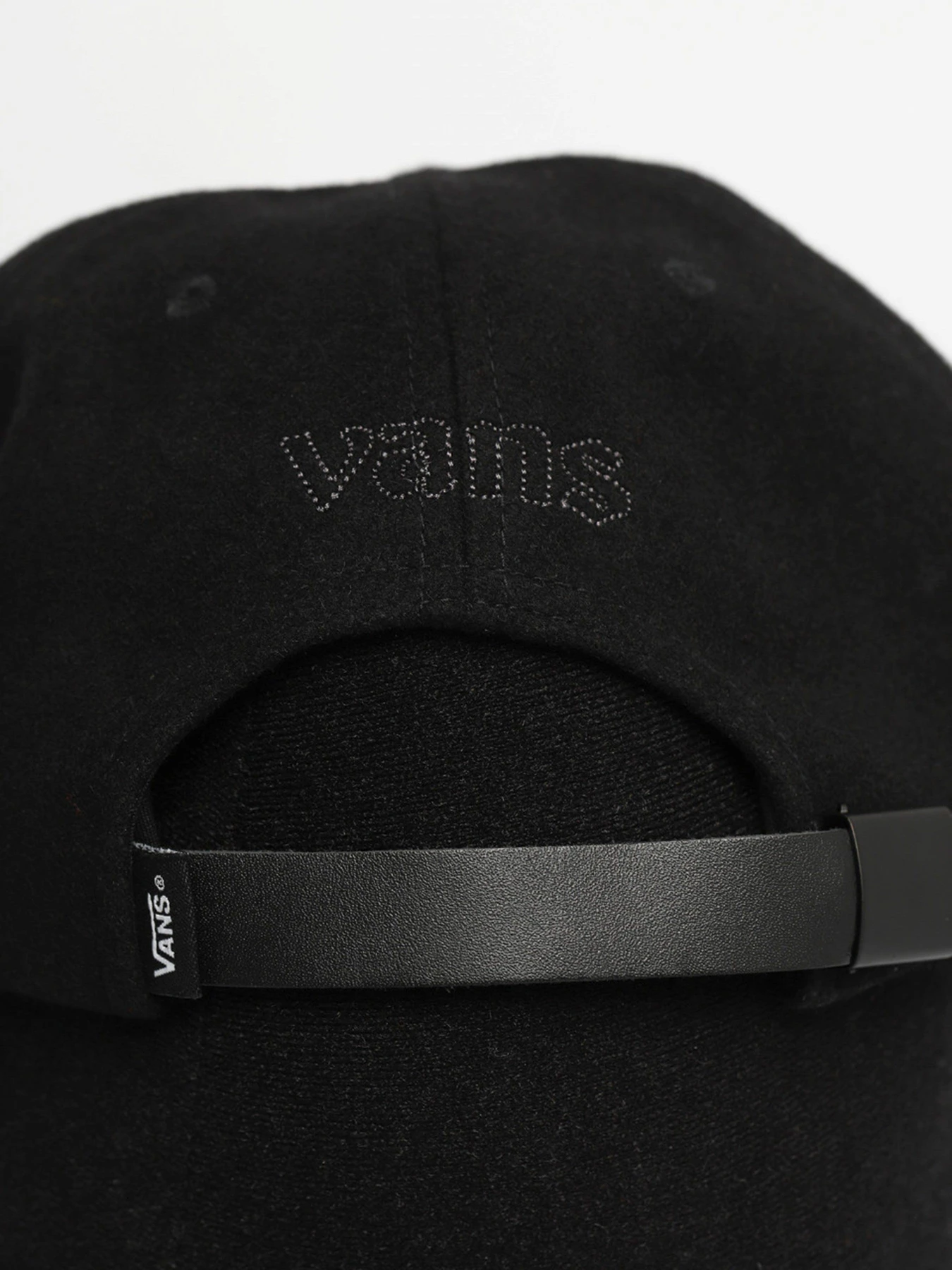 Шапки и кепки Vans Sixty Sixers Vintage Unstructured модель VN0A4TQ3BLK1 Шапки и кепки Vans Sixty Sixers Vintage Unstructured модель VN0A4TQ3BLK1 Фото