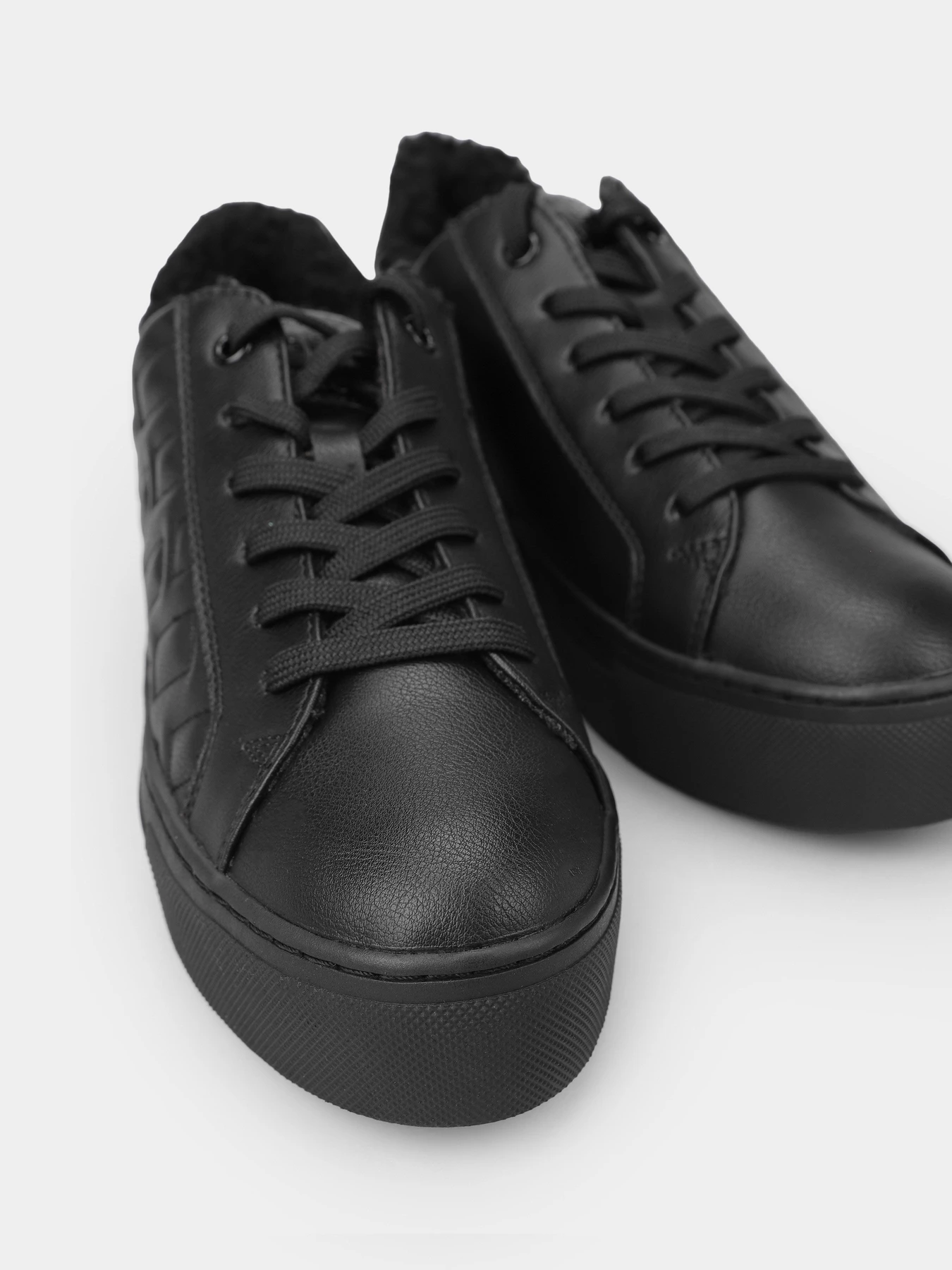 Кеды Marco Tozzi модель 2-2-23720-29 098 BLACK COMB Кеды Marco Tozzi модель 2-2-23720-29 098 BLACK COMB Фото
