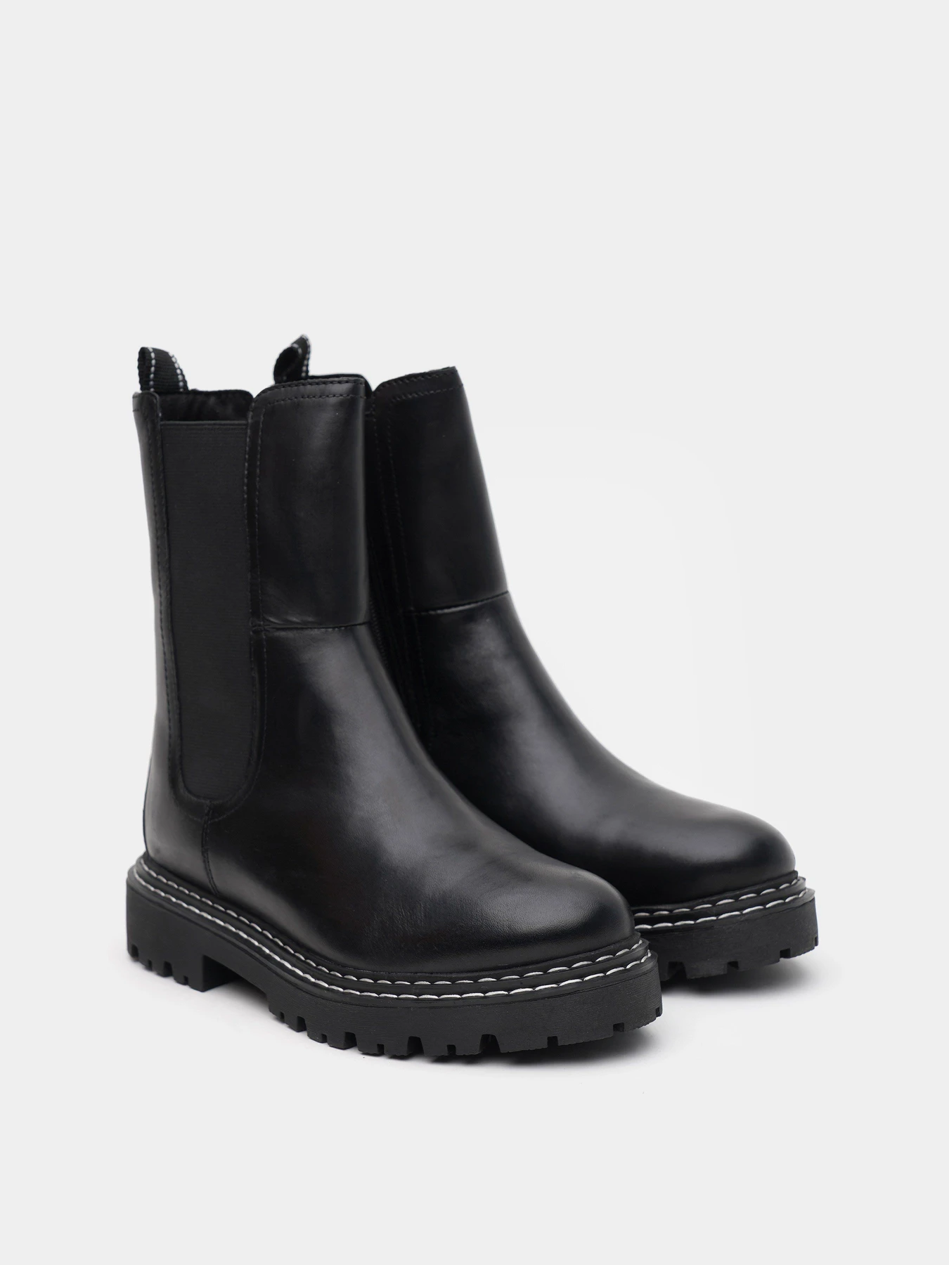 Ботинки и сапоги Marco Tozzi модель 2-2-26481-29 010 BLACK/WHITE Ботинки и сапоги Marco Tozzi модель 2-2-26481-29 010 BLACK/WHITE Фото