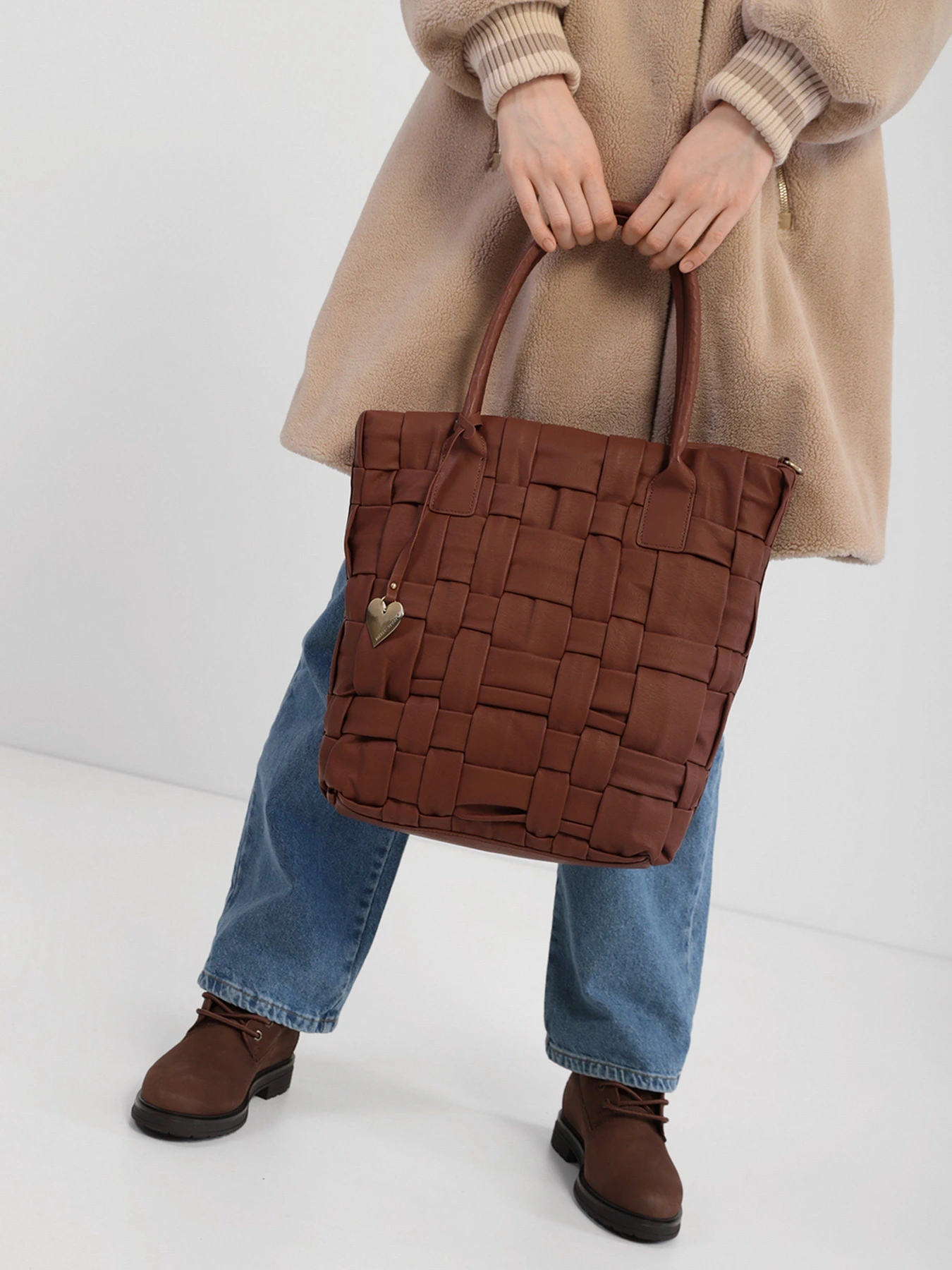 Сумки Marco Tozzi модель 2-2-61037-27 306 COGNAC Сумки Marco Tozzi модель 2-2-61037-27 306 COGNAC Фото