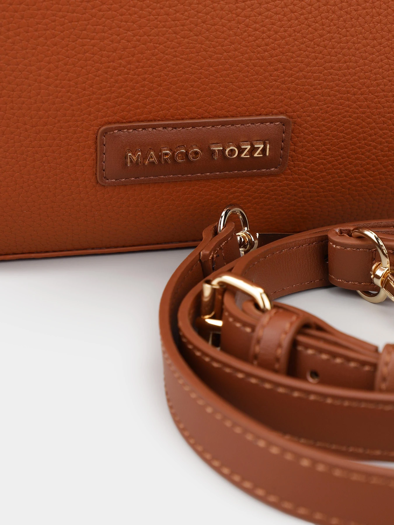 Сумки Marco Tozzi модель 2-2-61017-41-661 Сумки Marco Tozzi модель 2-2-61017-41-661 Фото