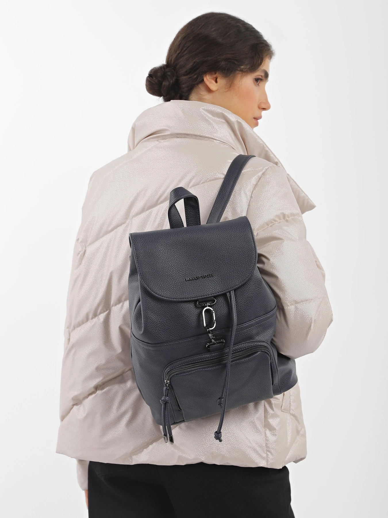 Рюкзаки Marco Tozzi модель 2-2-61033-41-805 Рюкзаки Marco Tozzi модель 2-2-61033-41-805 Фото