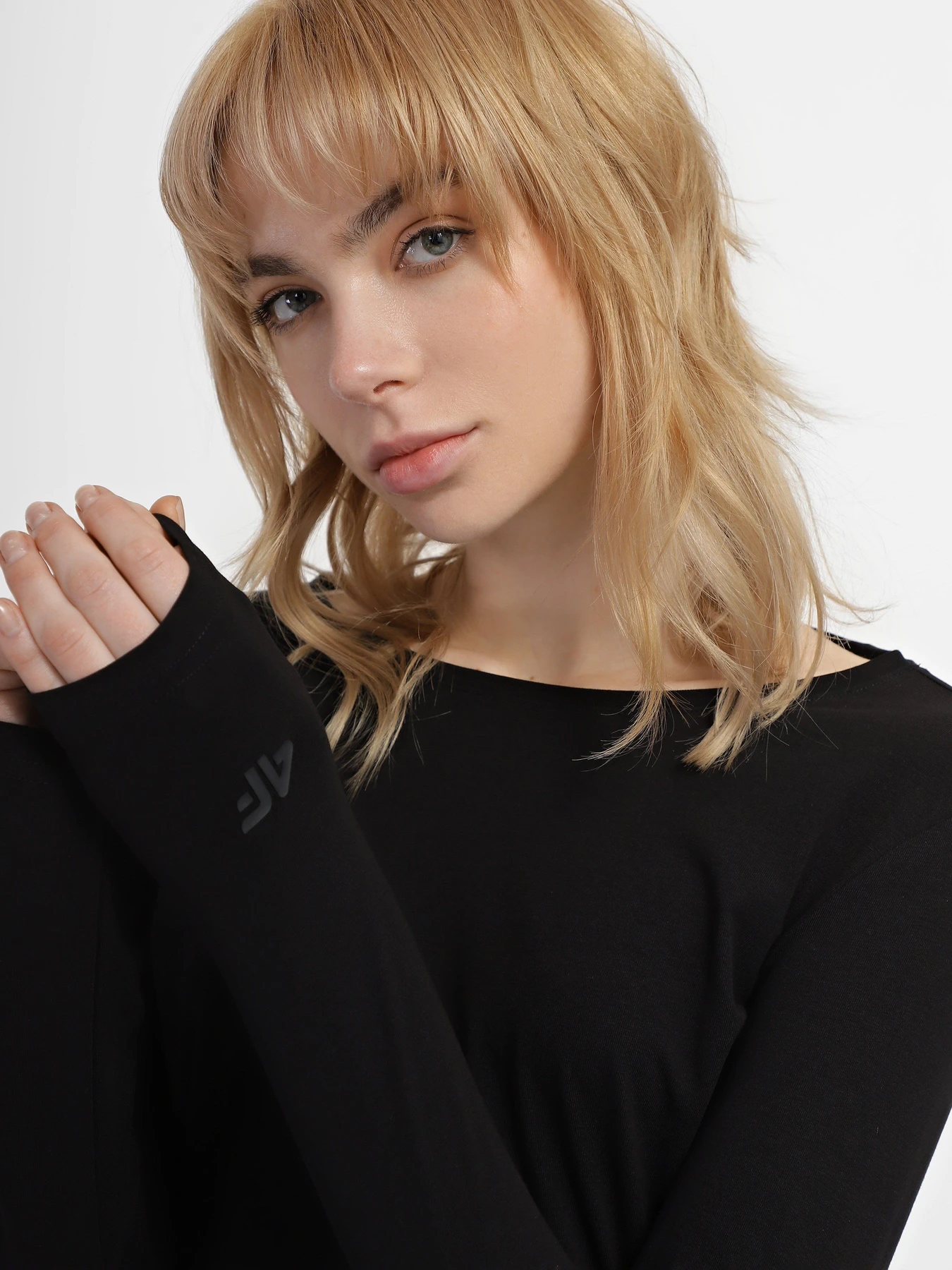 Худи и свитшоты 4F NOS модель 4FSS23TLONF085-20S Худи и свитшоты 4F NOS модель 4FSS23TLONF085-20S Фото