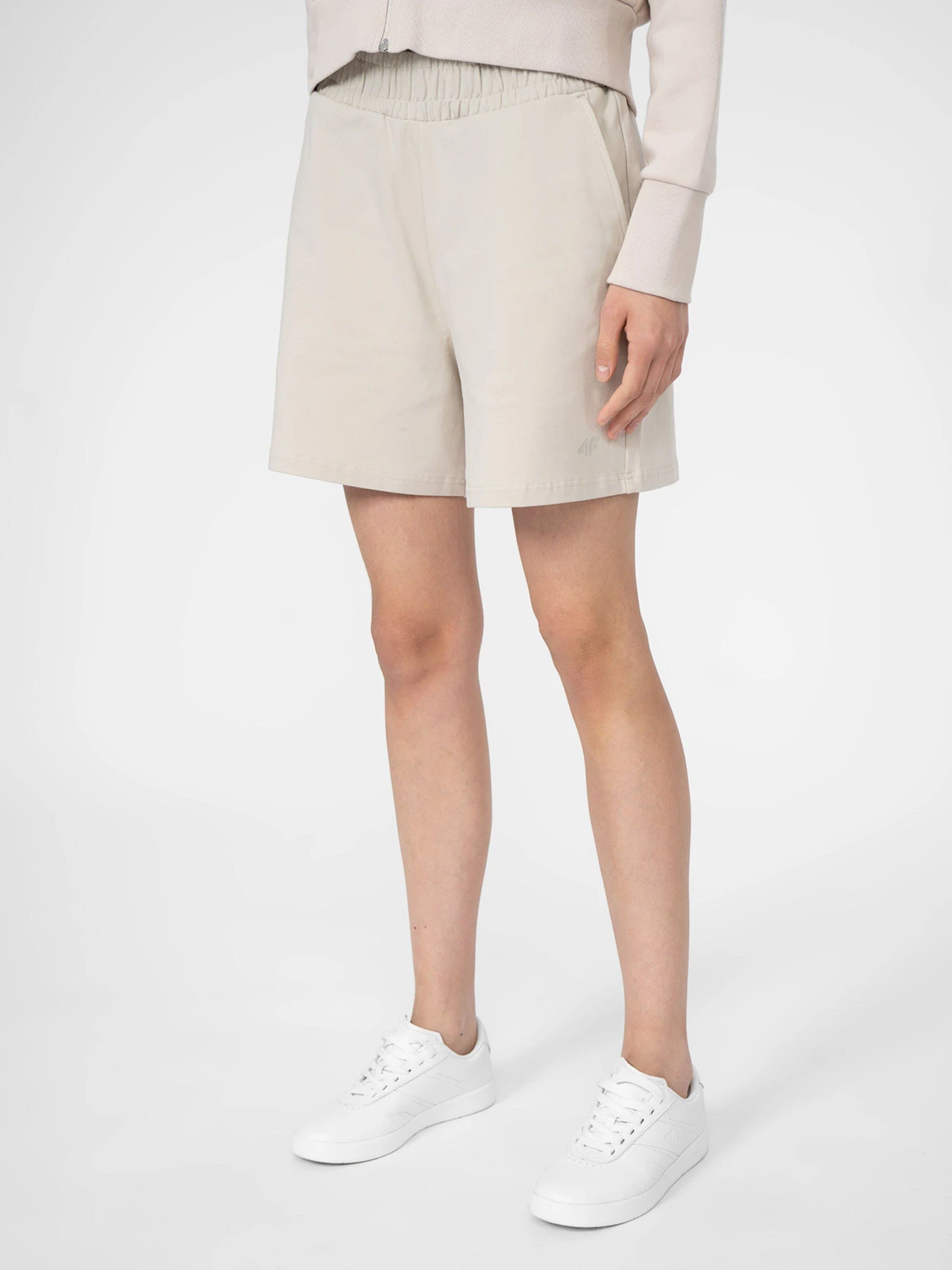 Шорты 4F Sports Harmony модель 4FSS23TSHOF070-83S Фото
