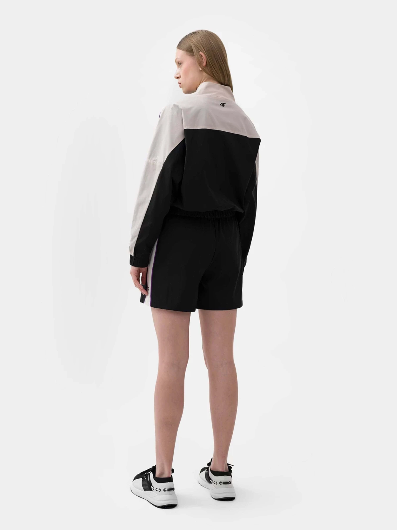 Шорты 4F Shorts Cas F202 модель 4FSS23TSHOF202-20S Шорты 4F Shorts Cas F202 модель 4FSS23TSHOF202-20S Фото