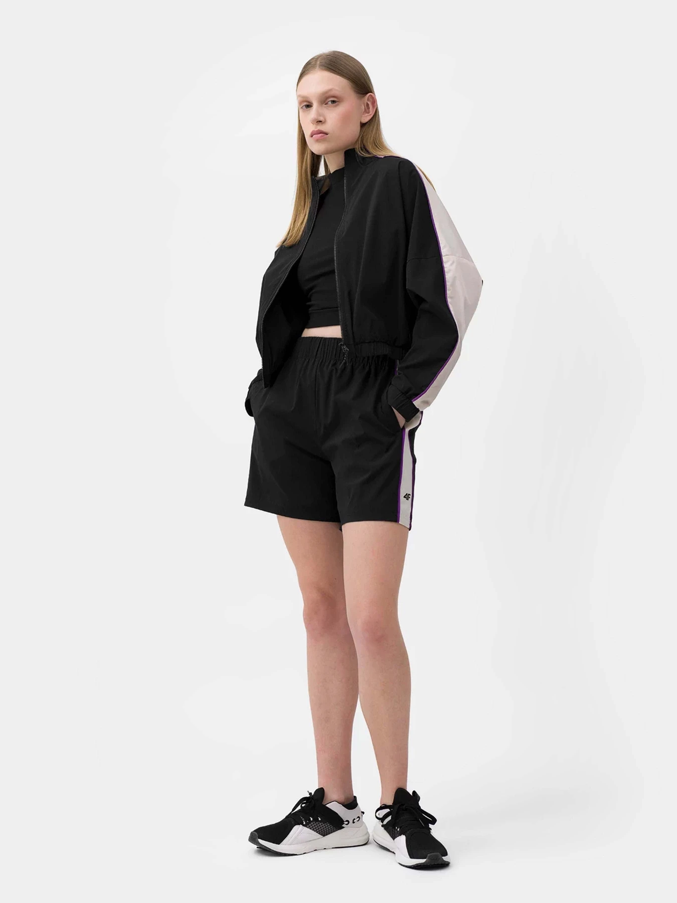 Шорты 4F Shorts Cas F202 модель 4FSS23TSHOF202-20S Шорты 4F Shorts Cas F202 модель 4FSS23TSHOF202-20S Фото