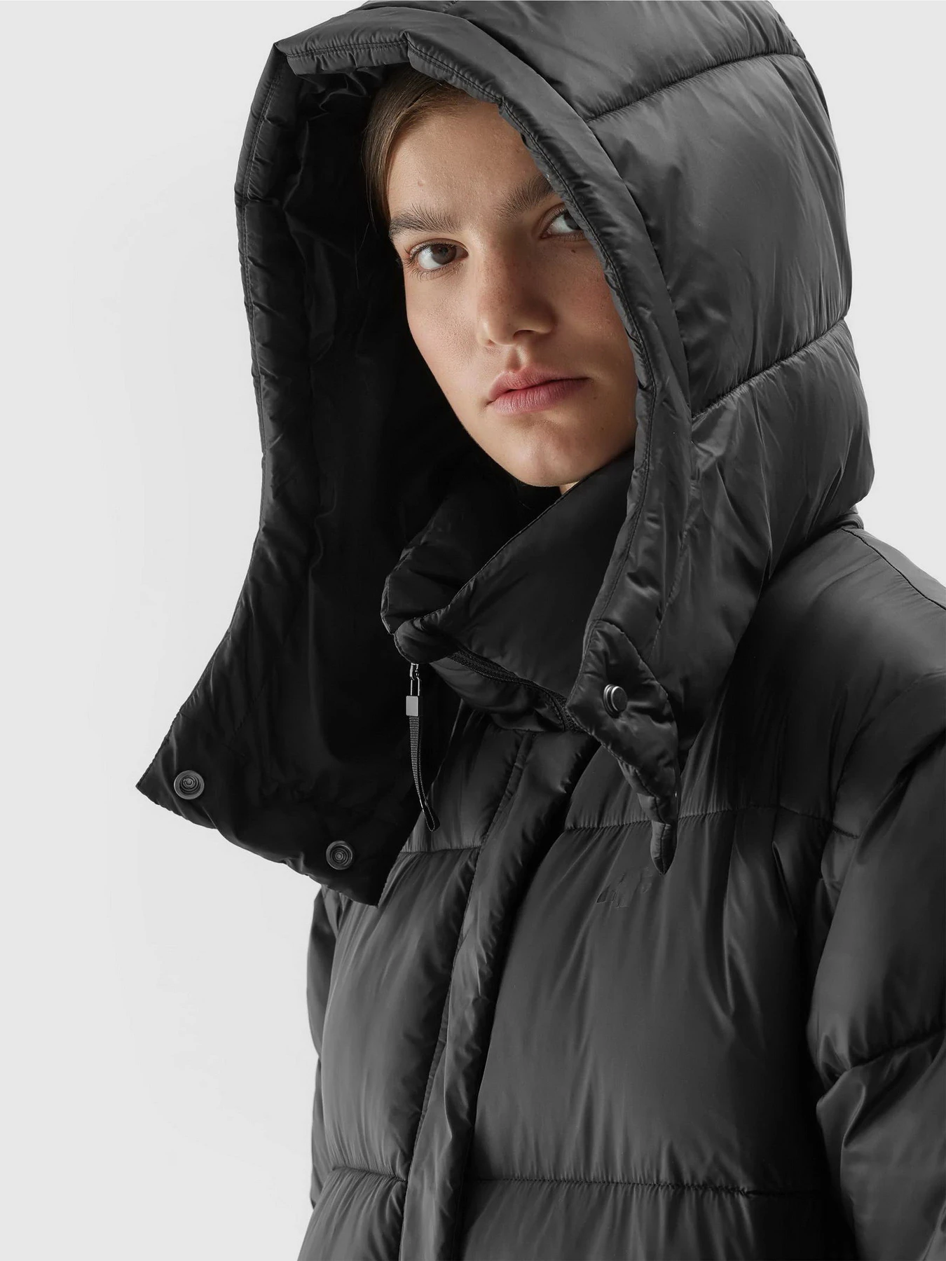 Куртки и дубленки 4F Outerwear модель 4FAW23TDJAF238-20S Фото