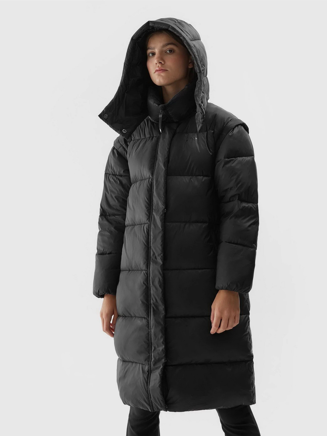 Куртки и дубленки 4F Outerwear модель 4FAW23TDJAF238-20S Фото