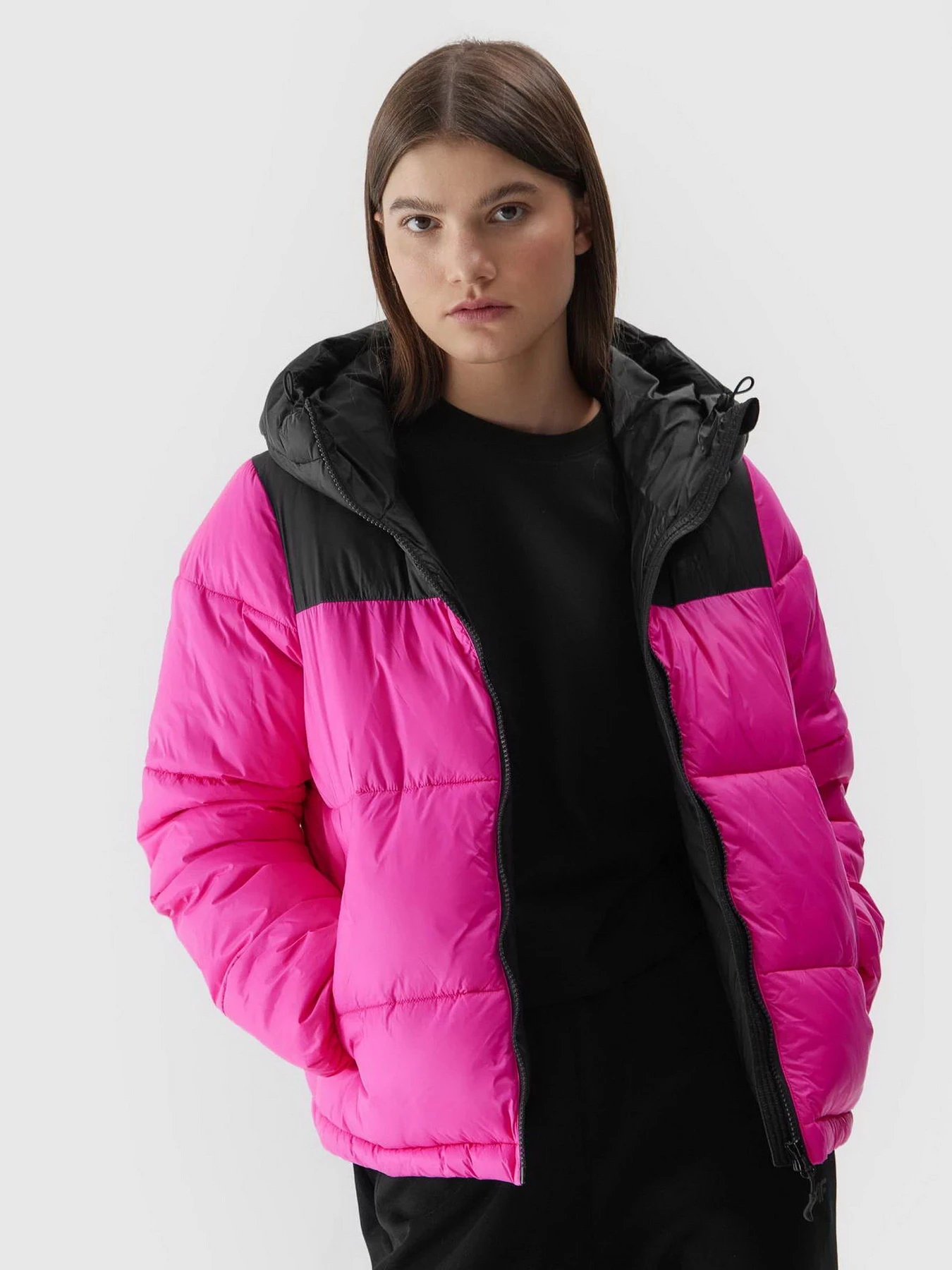 Куртки и дубленки 4F Outerwear модель 4FAW23TDJAF230-55S Куртки и дубленки 4F Outerwear модель 4FAW23TDJAF230-55S Фото