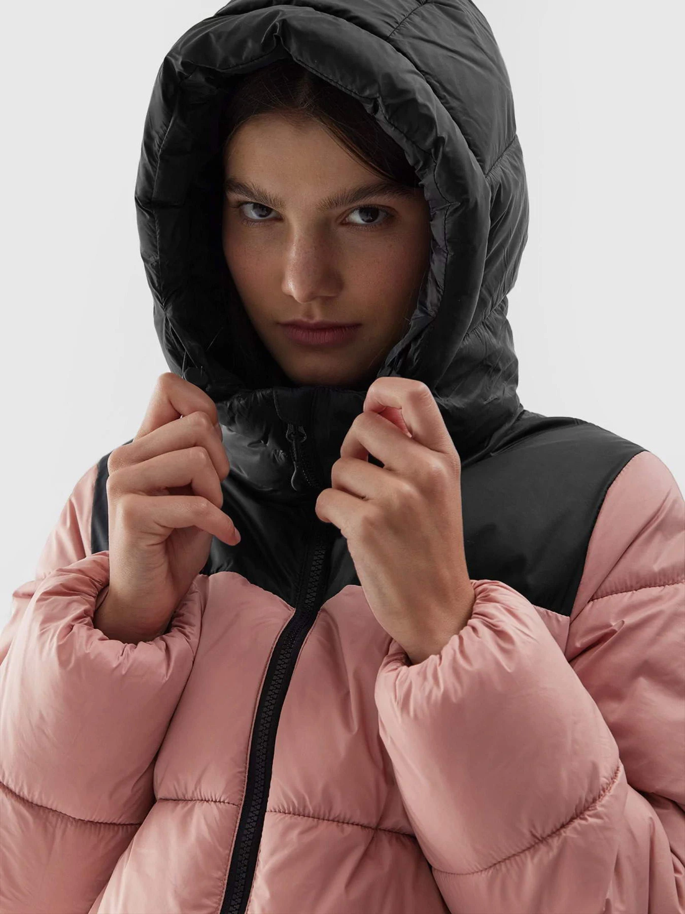 Куртки и дубленки 4F Outerwear модель 4FAW23TDJAF230-64S Куртки и дубленки 4F Outerwear модель 4FAW23TDJAF230-64S Фото