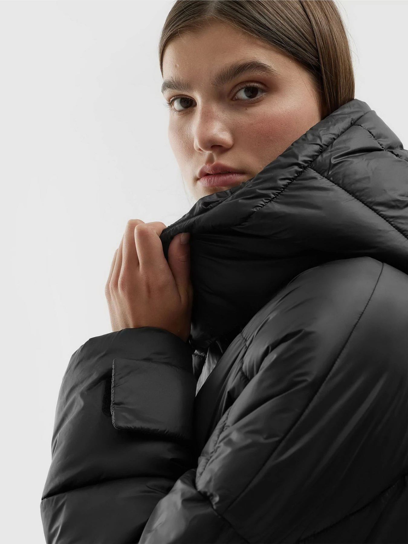 Куртки и дубленки 4F Midshop модель 4FAW23TDJAF231-20S Куртки и дубленки 4F Midshop модель 4FAW23TDJAF231-20S Фото