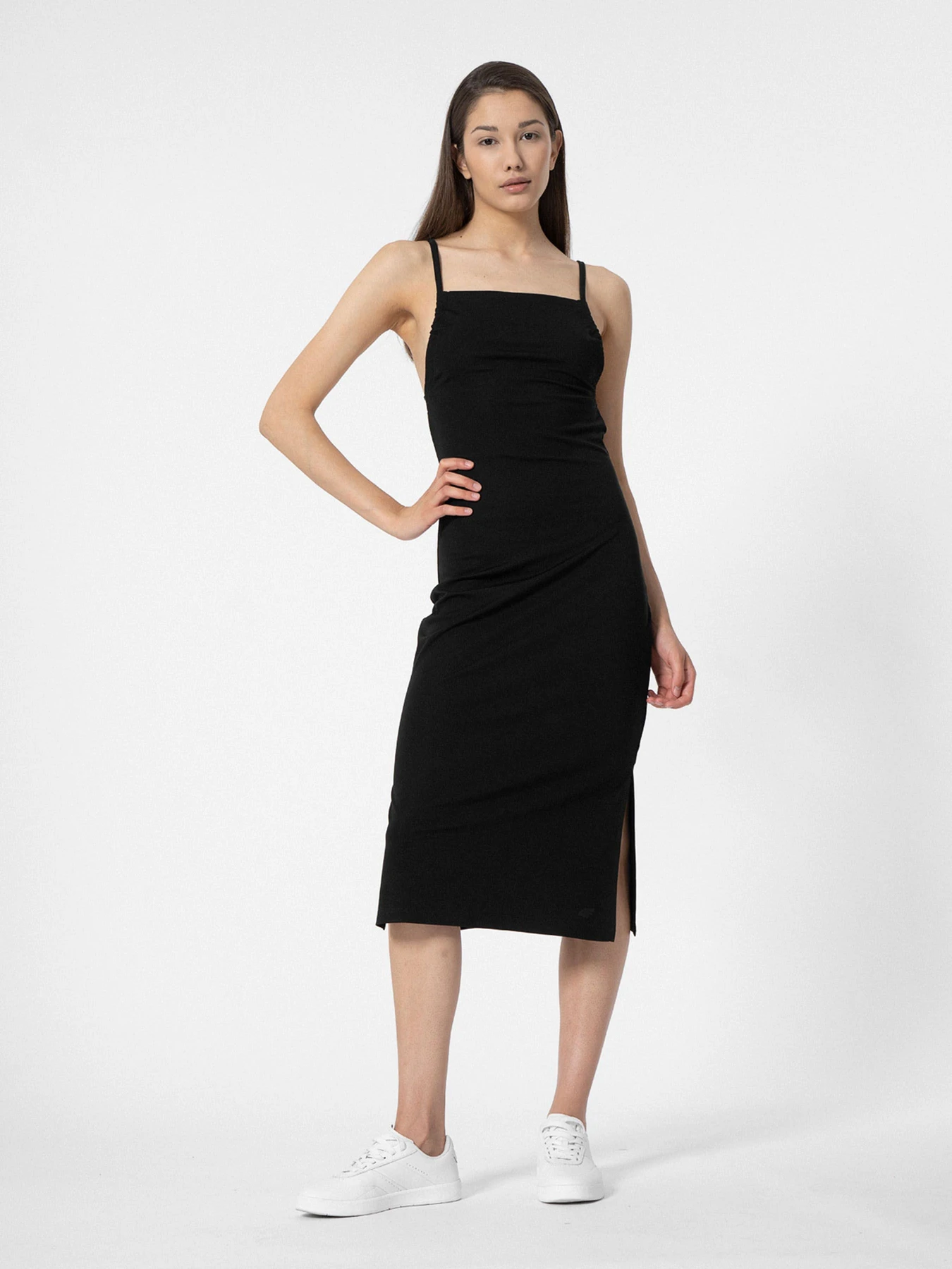 Платья 4F Beachwear Passion модель 4FSS23TDREF052-20S Платья 4F Beachwear Passion модель 4FSS23TDREF052-20S Фото