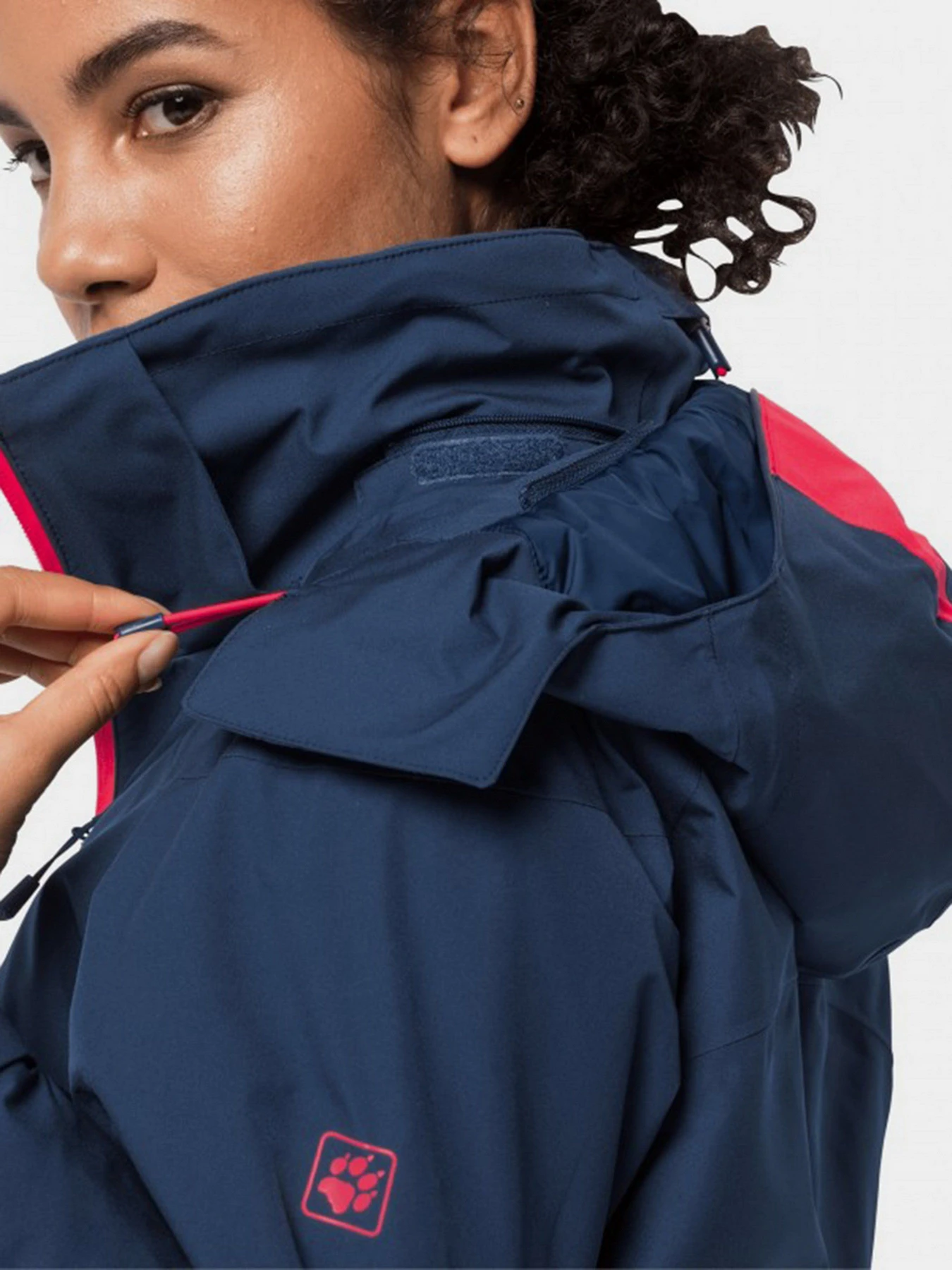 Куртки и дубленки Jack Wolfskin Snow Summit модель 1113541-1024 Фото