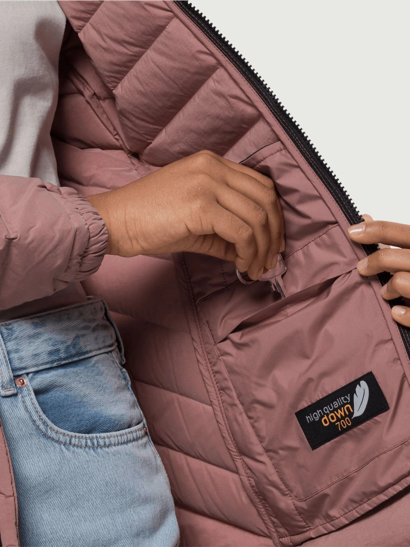 Куртки и дубленки Jack Wolfskin Glowing Mountain модель 1206151_3068 Куртки и дубленки Jack Wolfskin Glowing Mountain модель 1206151_3068 Фото
