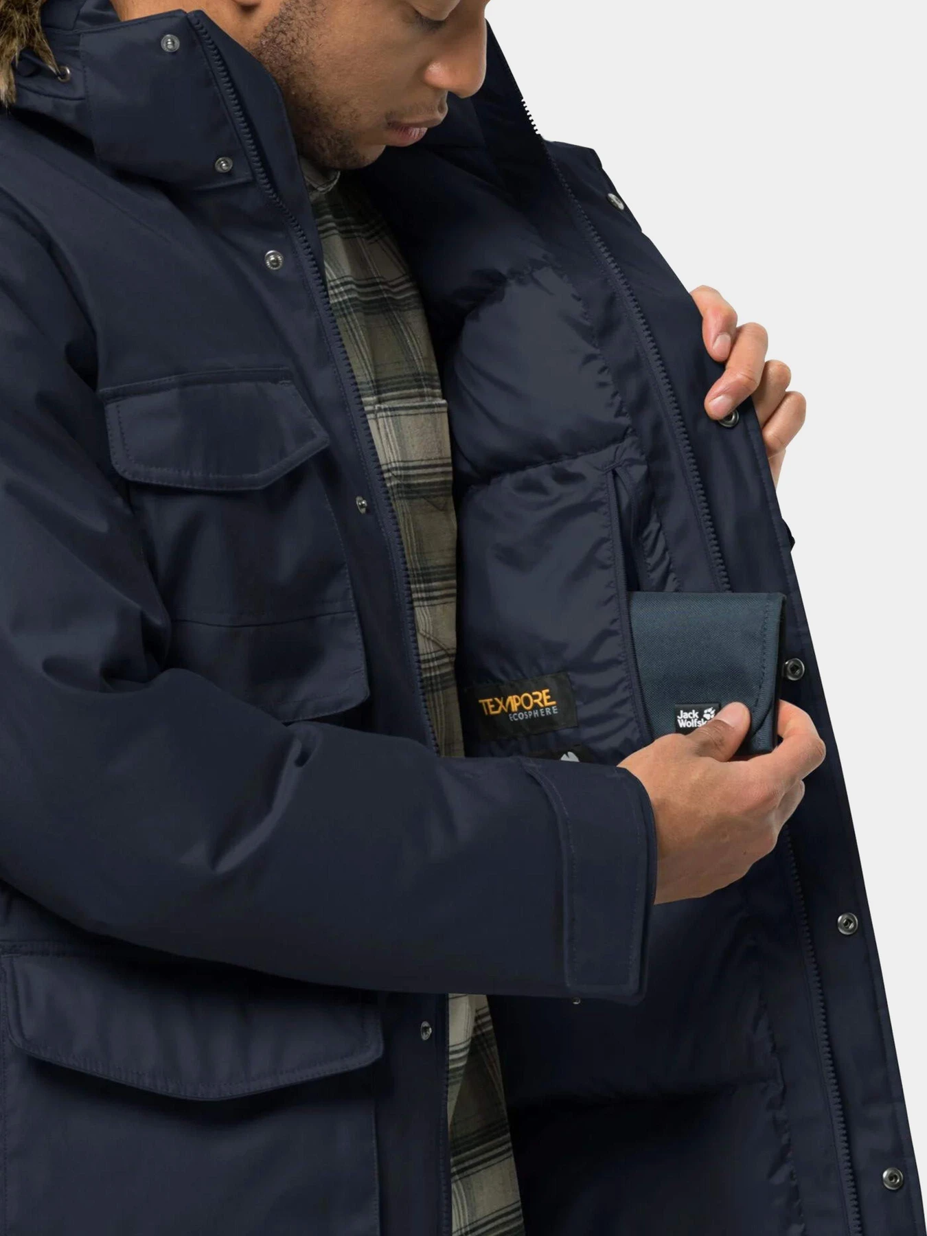 Куртки и дубленки Jack Wolfskin Winterfrost Down модель 1115441_1010 Куртки и дубленки Jack Wolfskin Winterfrost Down модель 1115441_1010 Фото