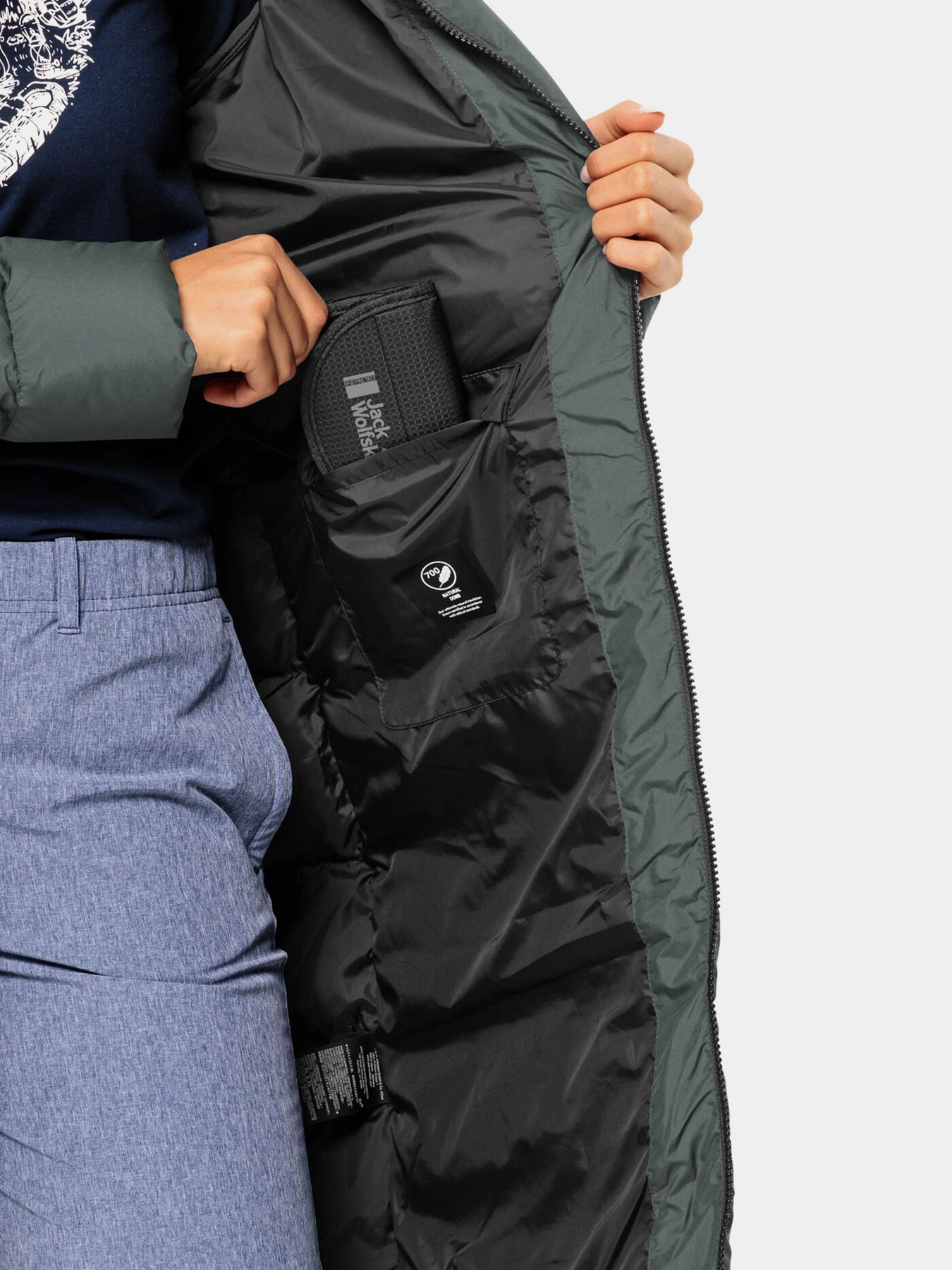 Куртки та дублянки Jack Wolfskin Frozen Palace модель 1204133_4136 Куртки та дублянки Jack Wolfskin Frozen Palace модель 1204133_4136 Фото