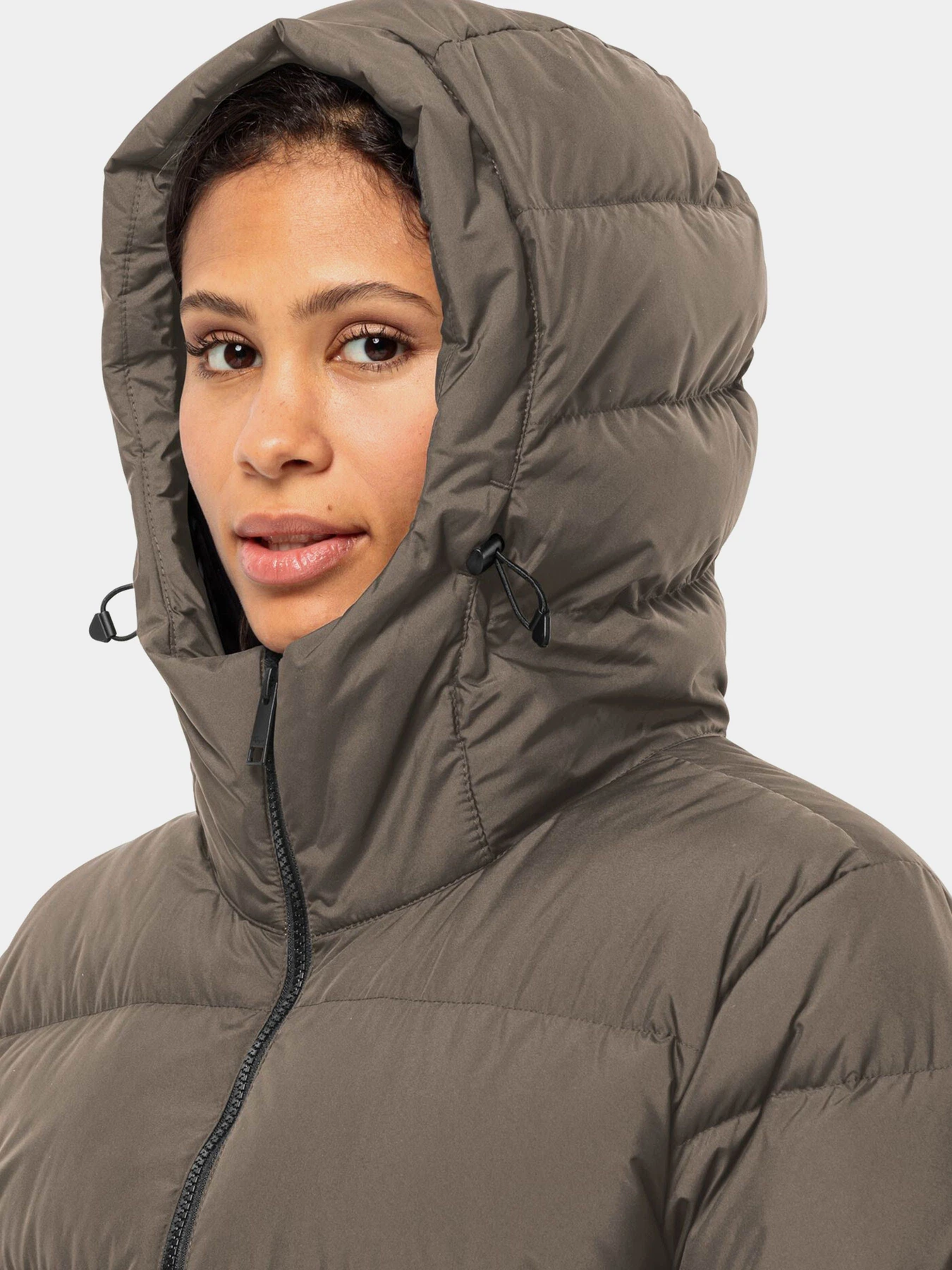 Куртки та дублянки Jack Wolfskin Frozen Palace модель 1204133_5719 Куртки та дублянки Jack Wolfskin Frozen Palace модель 1204133_5719 Фото