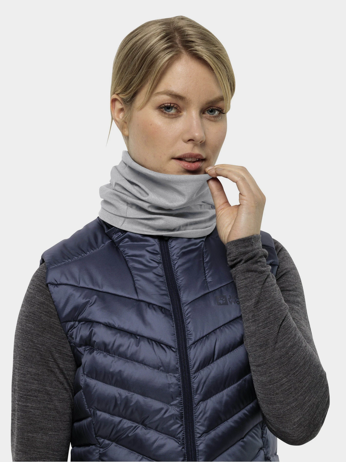 Шарфы и платки Jack Wolfskin Basic модель 1911302_6315 Шарфы и платки Jack Wolfskin Basic модель 1911302_6315 Фото