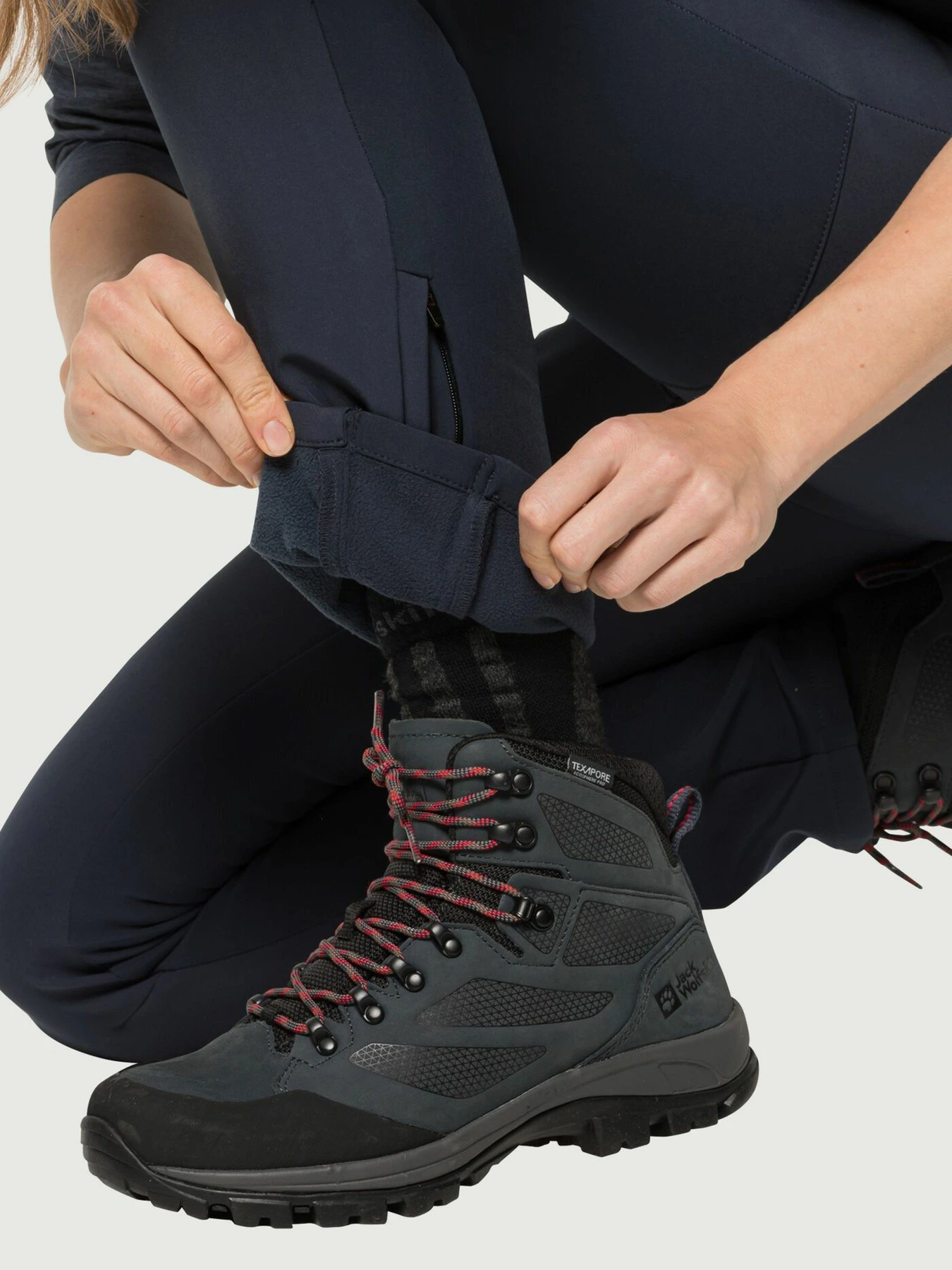 Брюки Jack Wolfskin Stollberg Pants модель 1507722_1010 Фото