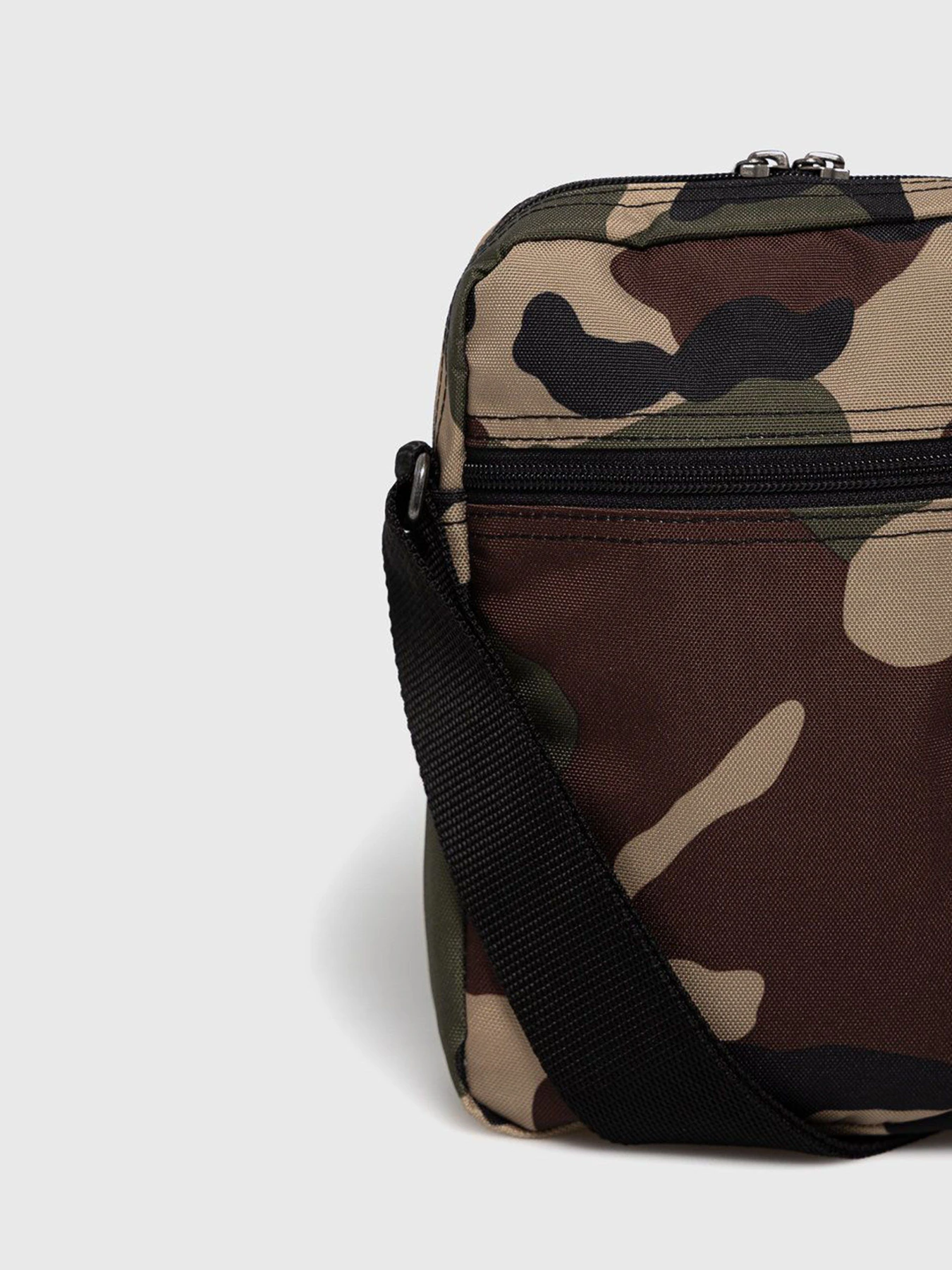 Сумки EastPak модель EK0000451811 Сумки EastPak модель EK0000451811 Фото