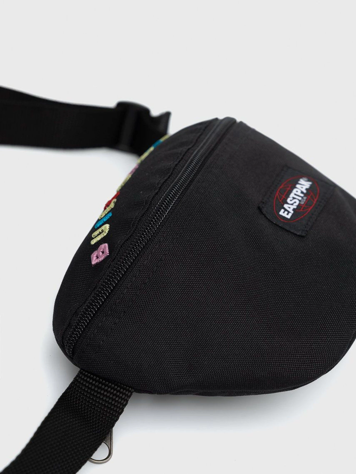 Сумки EastPak модель EK000074O051 Сумки EastPak модель EK000074O051 Фото