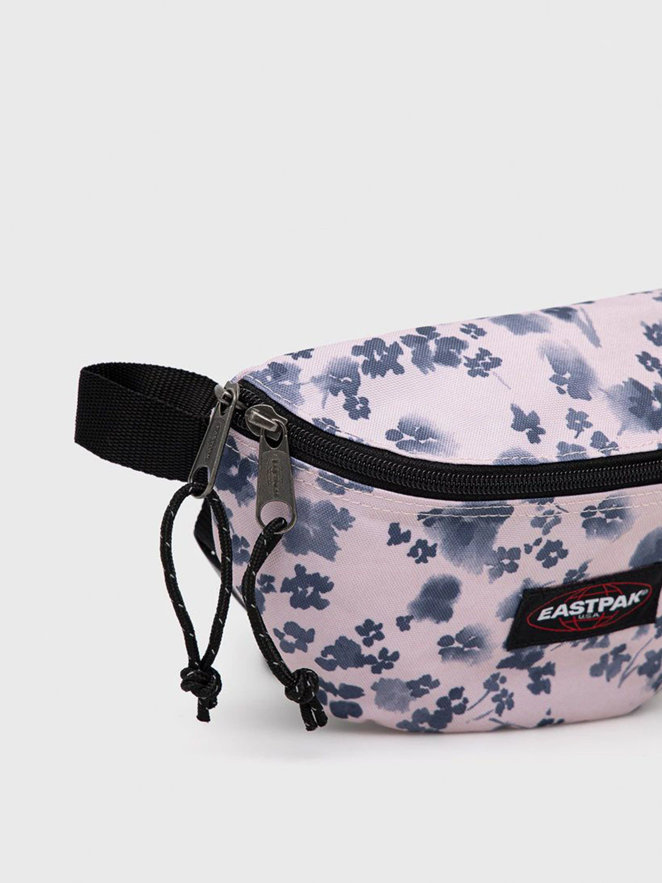 Сумки EastPak модель EK000074O091 Сумки EastPak модель EK000074O091 Фото