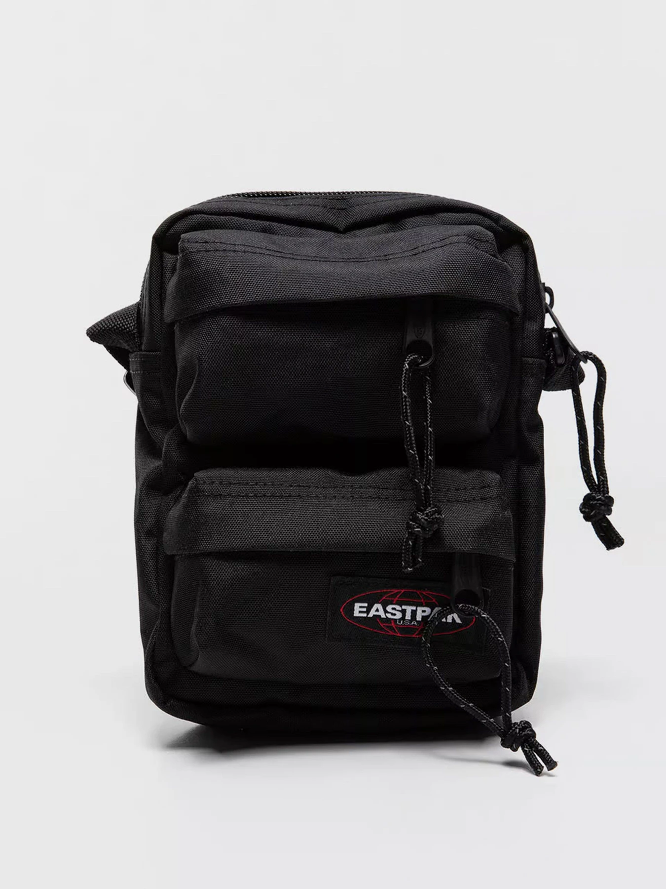 Сумки EastPak модель EK0A5B830081 Сумки EastPak модель EK0A5B830081 Фото