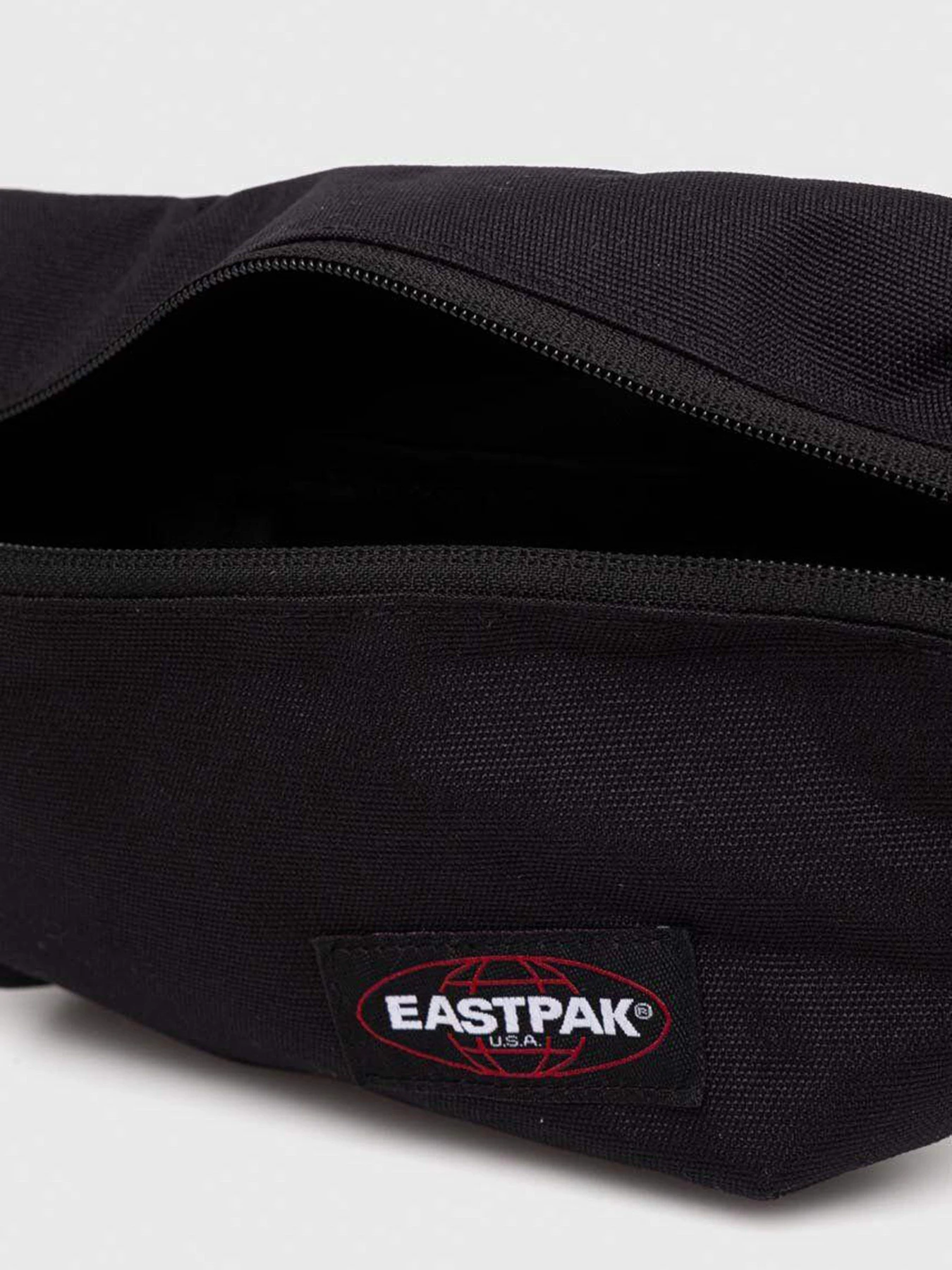 Сумки EastPak модель EK0A5BG60081 Сумки EastPak модель EK0A5BG60081 Фото