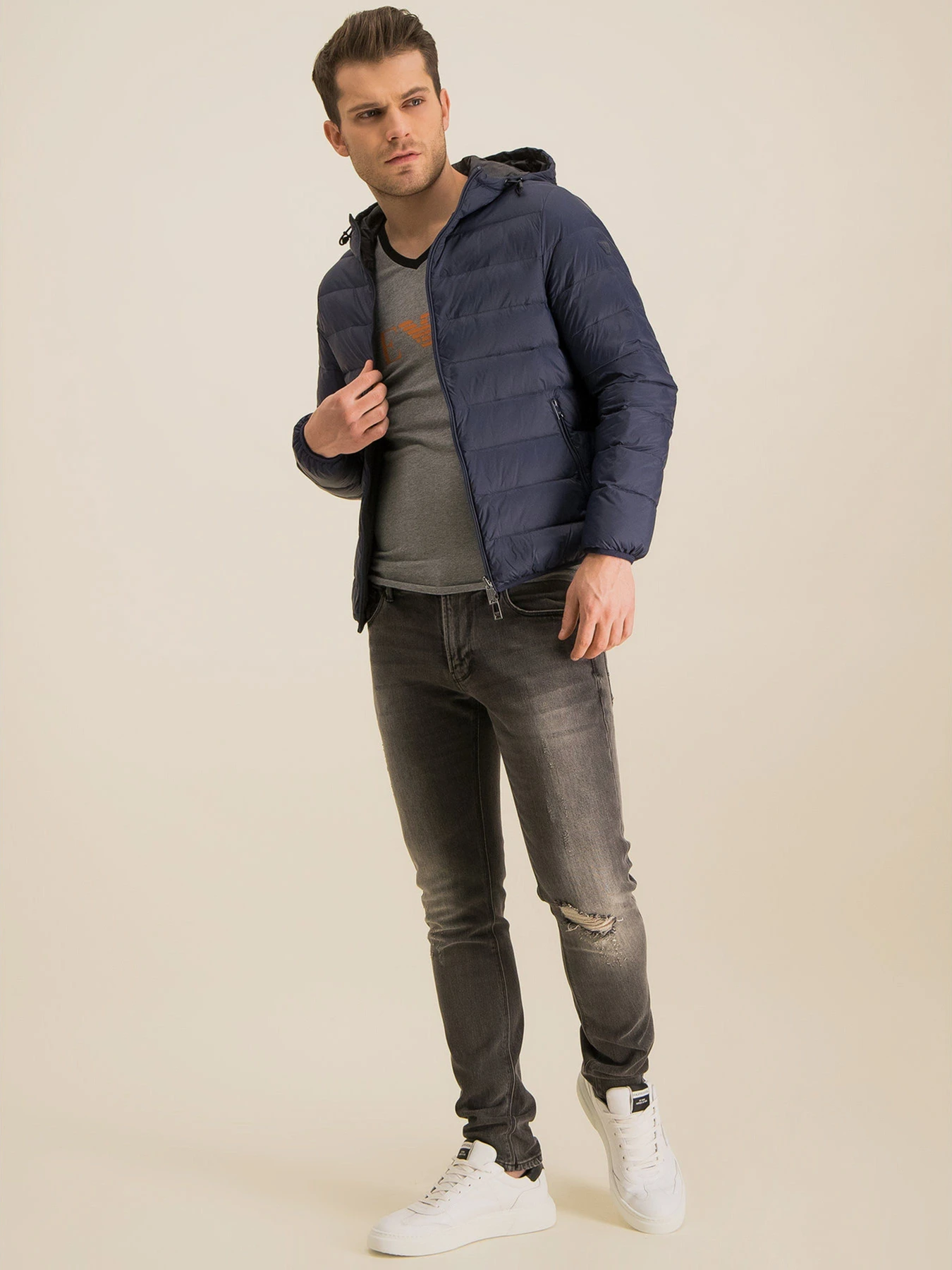 Куртки та дублянки Emporio Armani модель 8N1B51-1NJMZ-0930 Куртки та дублянки Emporio Armani модель 8N1B51-1NJMZ-0930 Фото