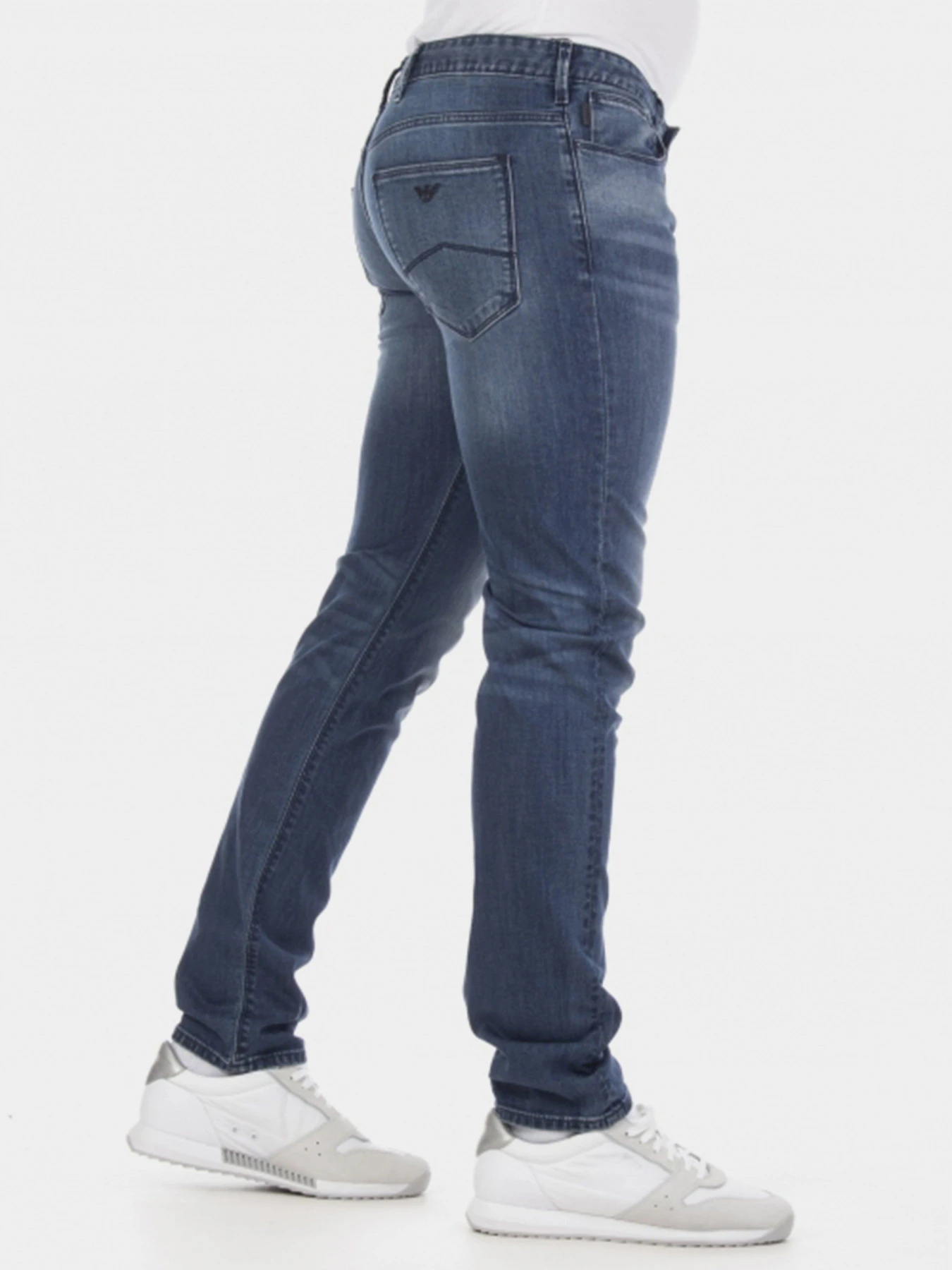 Джинсы Emporio Armani Slim модель 8N1J06-1F19Z-0942 Джинсы Emporio Armani Slim модель 8N1J06-1F19Z-0942 Фото