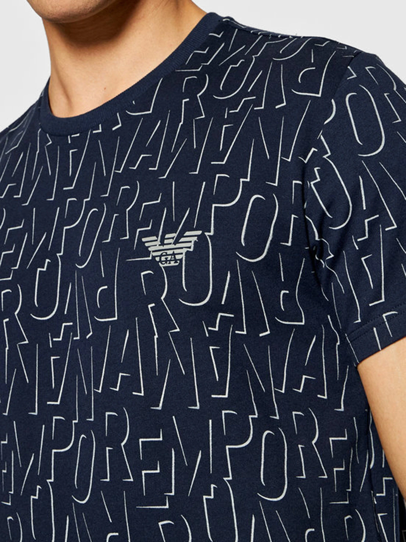 Футболки и поло Emporio Armani модель 110853-1P566-00135 Футболки и поло Emporio Armani модель 110853-1P566-00135 Фото