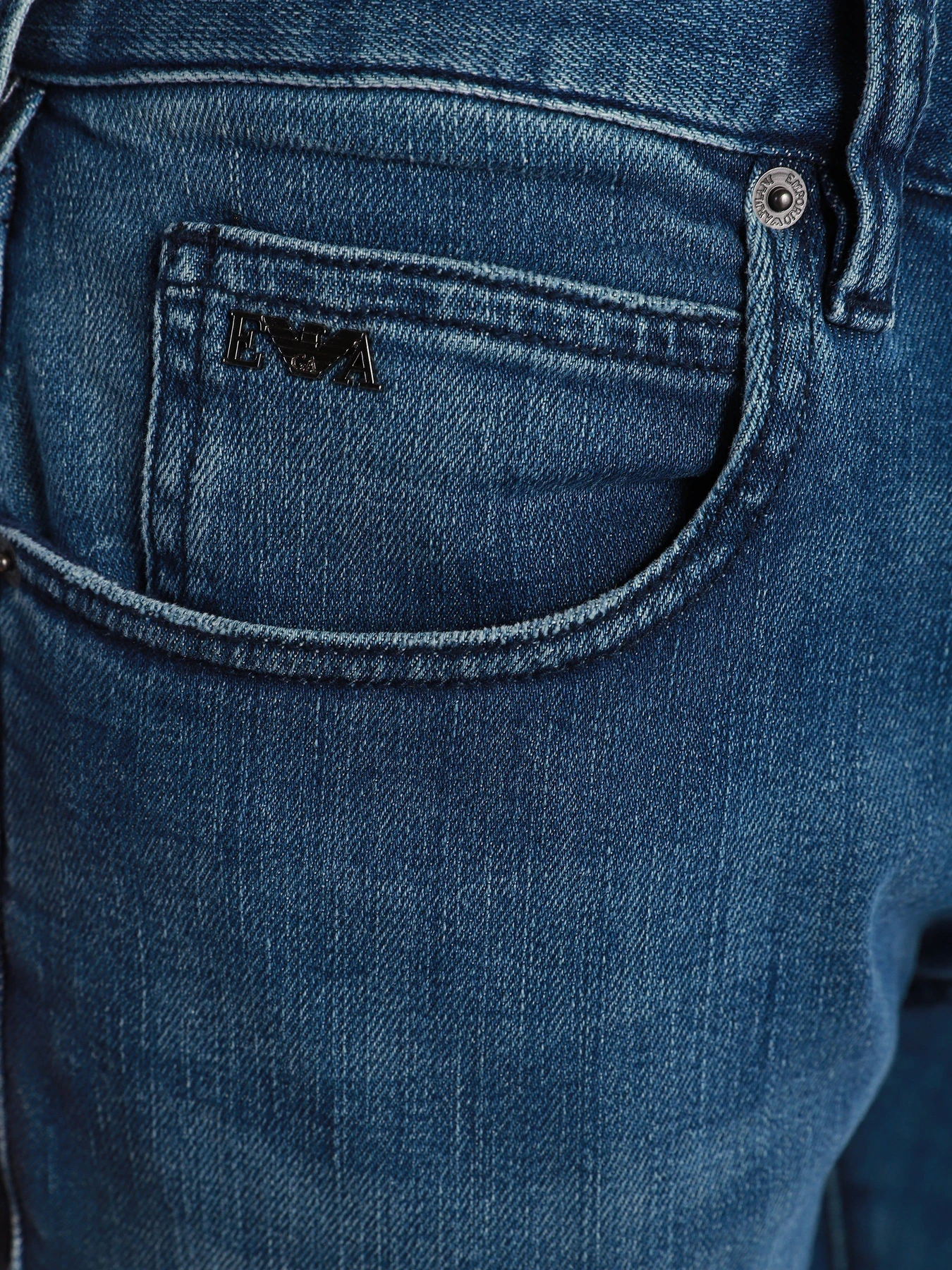 Джинсы Emporio Armani Slim модель 3K1J45-1DX2Z-0942 Джинсы Emporio Armani Slim модель 3K1J45-1DX2Z-0942 Фото