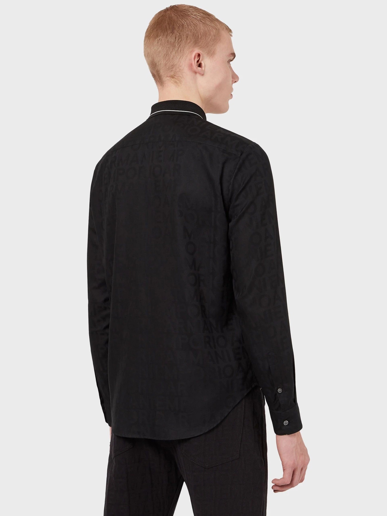 Рубашки Emporio Armani модель 6K1CD2-1NI5Z-F048 Рубашки Emporio Armani модель 6K1CD2-1NI5Z-F048 Фото