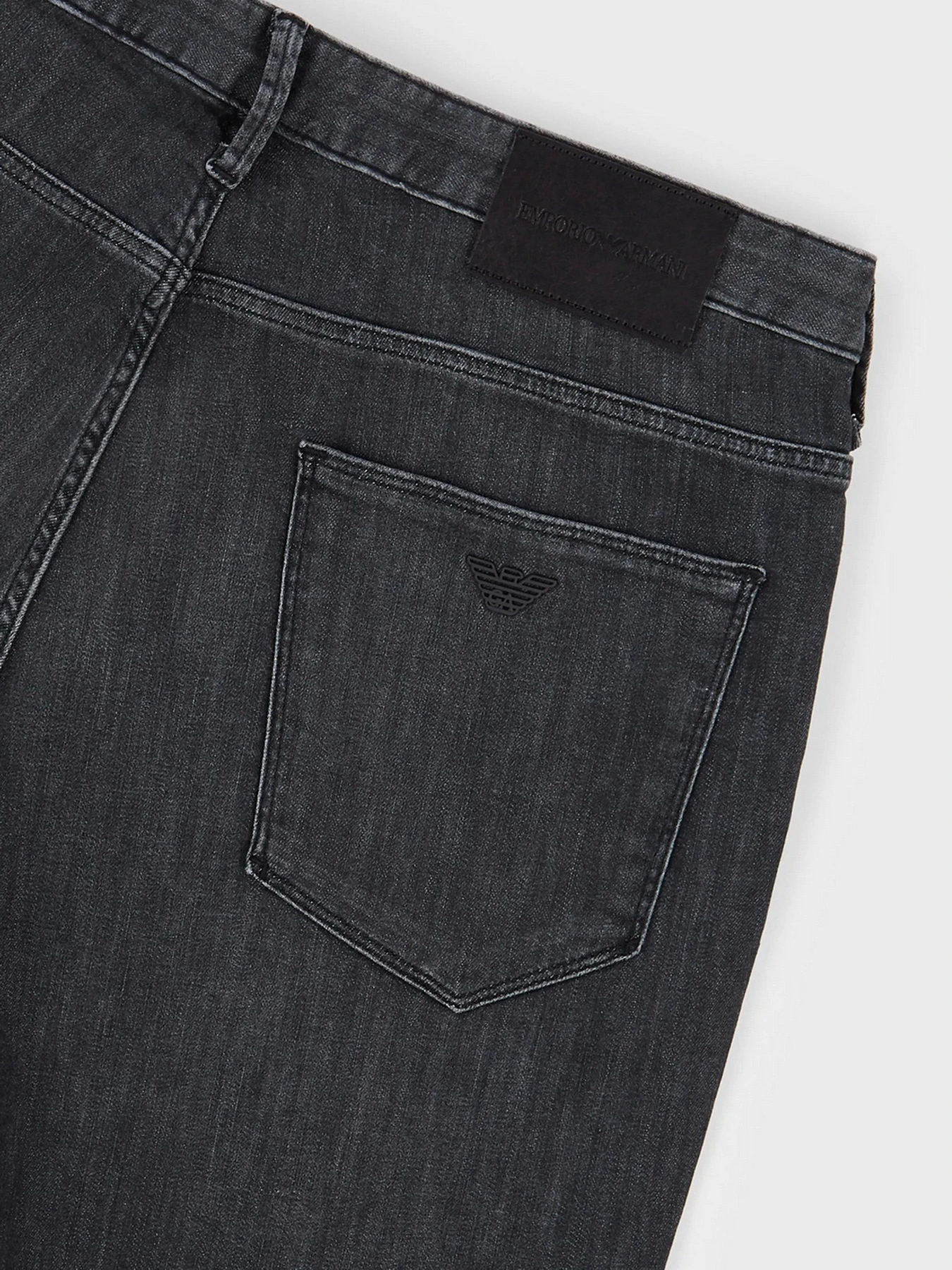 Джинсы Emporio Armani Slim модель 8N1J06-1D85Z-0006 Джинсы Emporio Armani Slim модель 8N1J06-1D85Z-0006 Фото