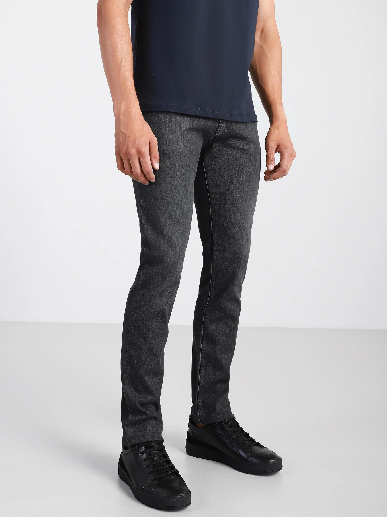 Джинсы Emporio Armani Slim модель 8N1J45-1D85Z-0006 Фото