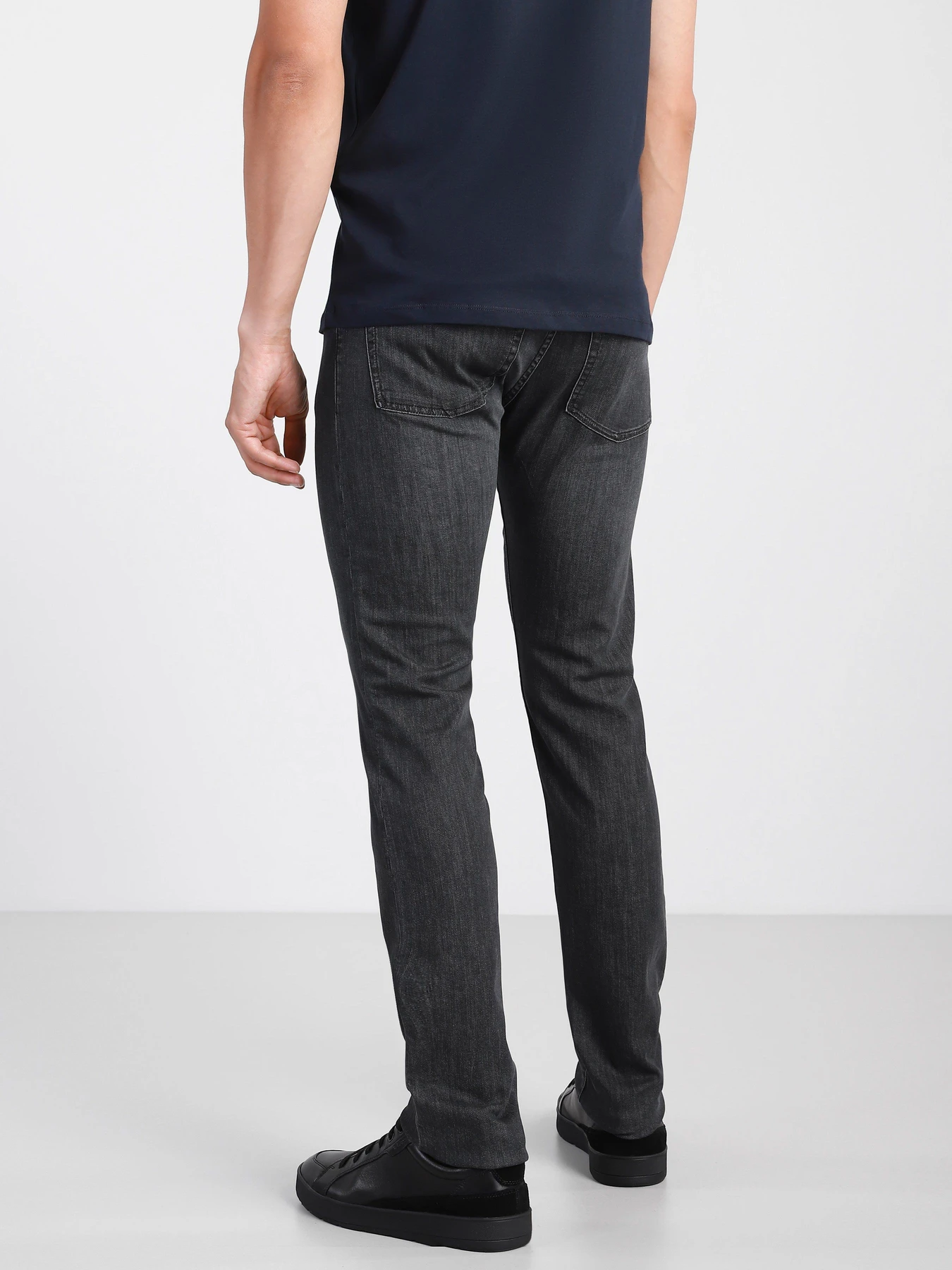 Джинсы Emporio Armani Slim модель 8N1J45-1D85Z-0006 Фото