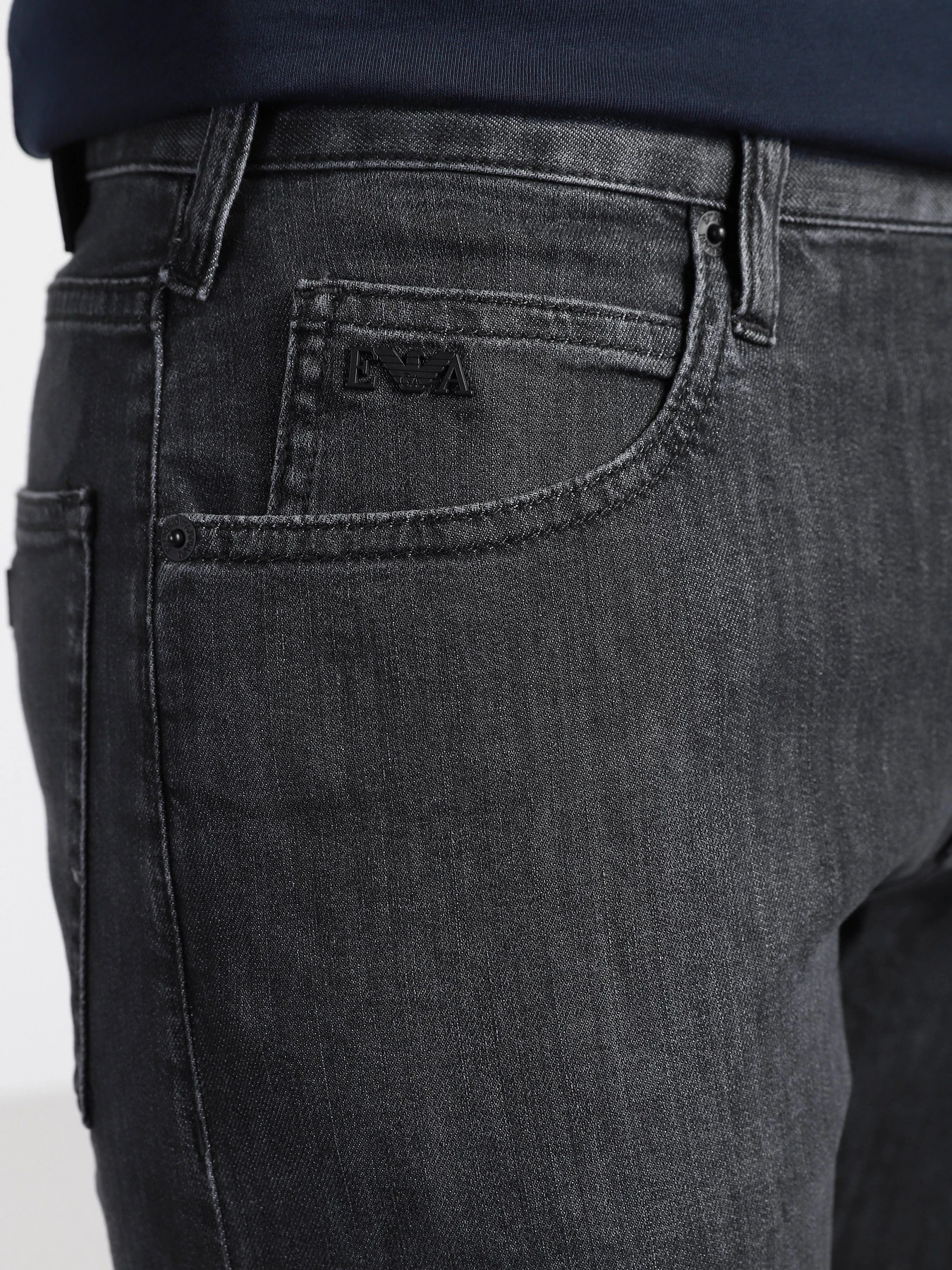 Джинсы Emporio Armani Slim модель 8N1J45-1D85Z-0006 Фото