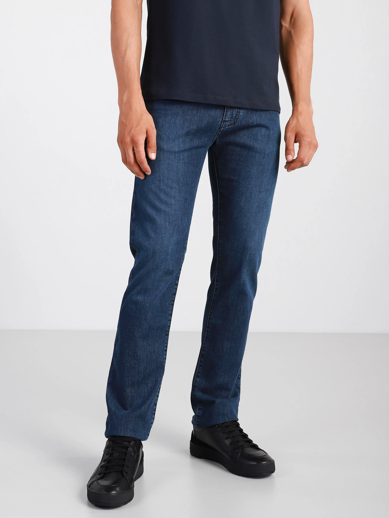 Джинсы Emporio Armani Slim модель 8N1J45-1D85Z-0942 Джинсы Emporio Armani Slim модель 8N1J45-1D85Z-0942 Фото