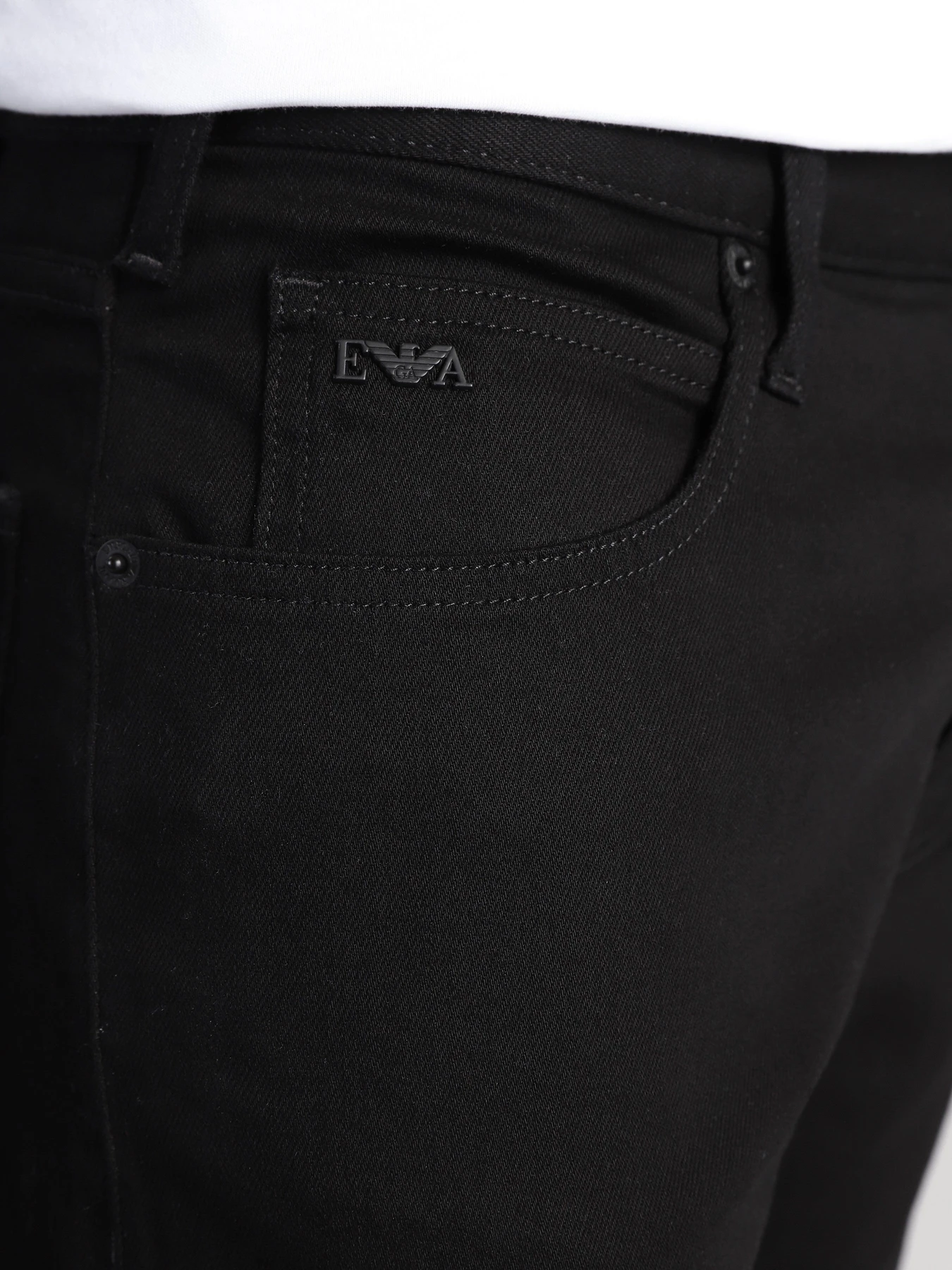 Джинсы Emporio Armani Slim модель 8N1J45-1G0IZ-0005 Джинсы Emporio Armani Slim модель 8N1J45-1G0IZ-0005 Фото