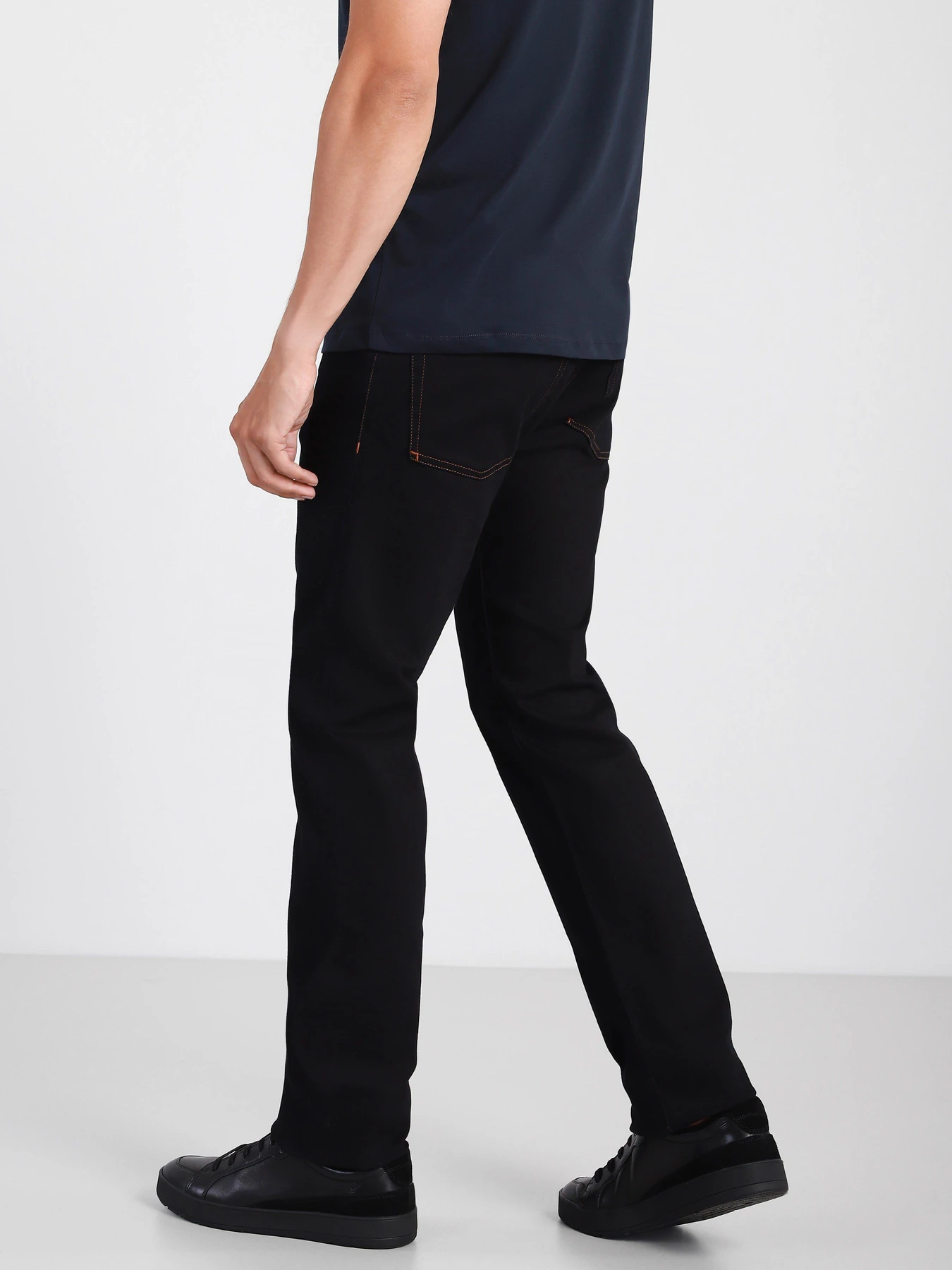 Джинсы Emporio Armani Slim модель 8N1J45-1G0IZ-0941 Фото