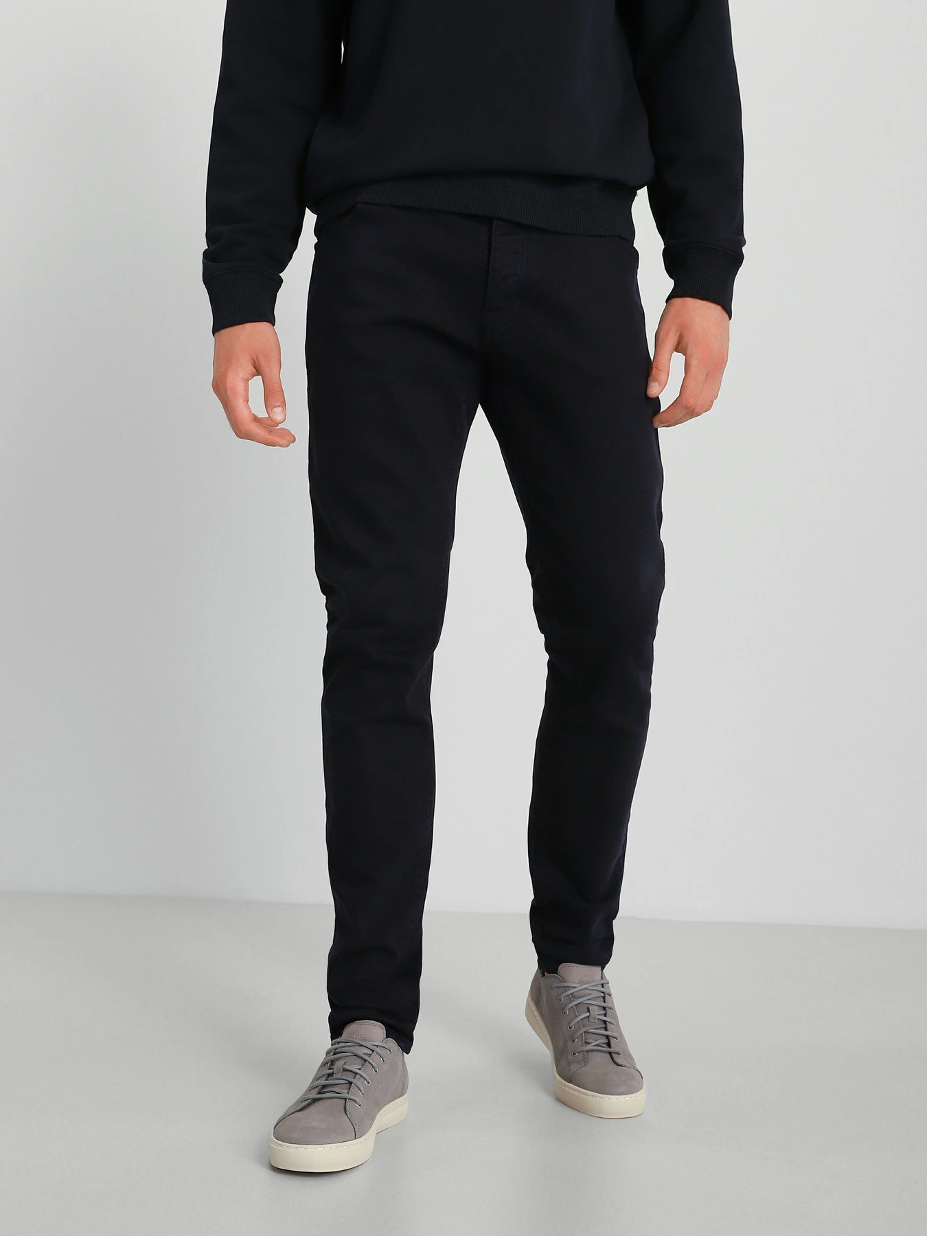 Джинсы Emporio Armani Slim модель 6K1J09-1N0CZ-0920 Джинсы Emporio Armani Slim модель 6K1J09-1N0CZ-0920 Фото