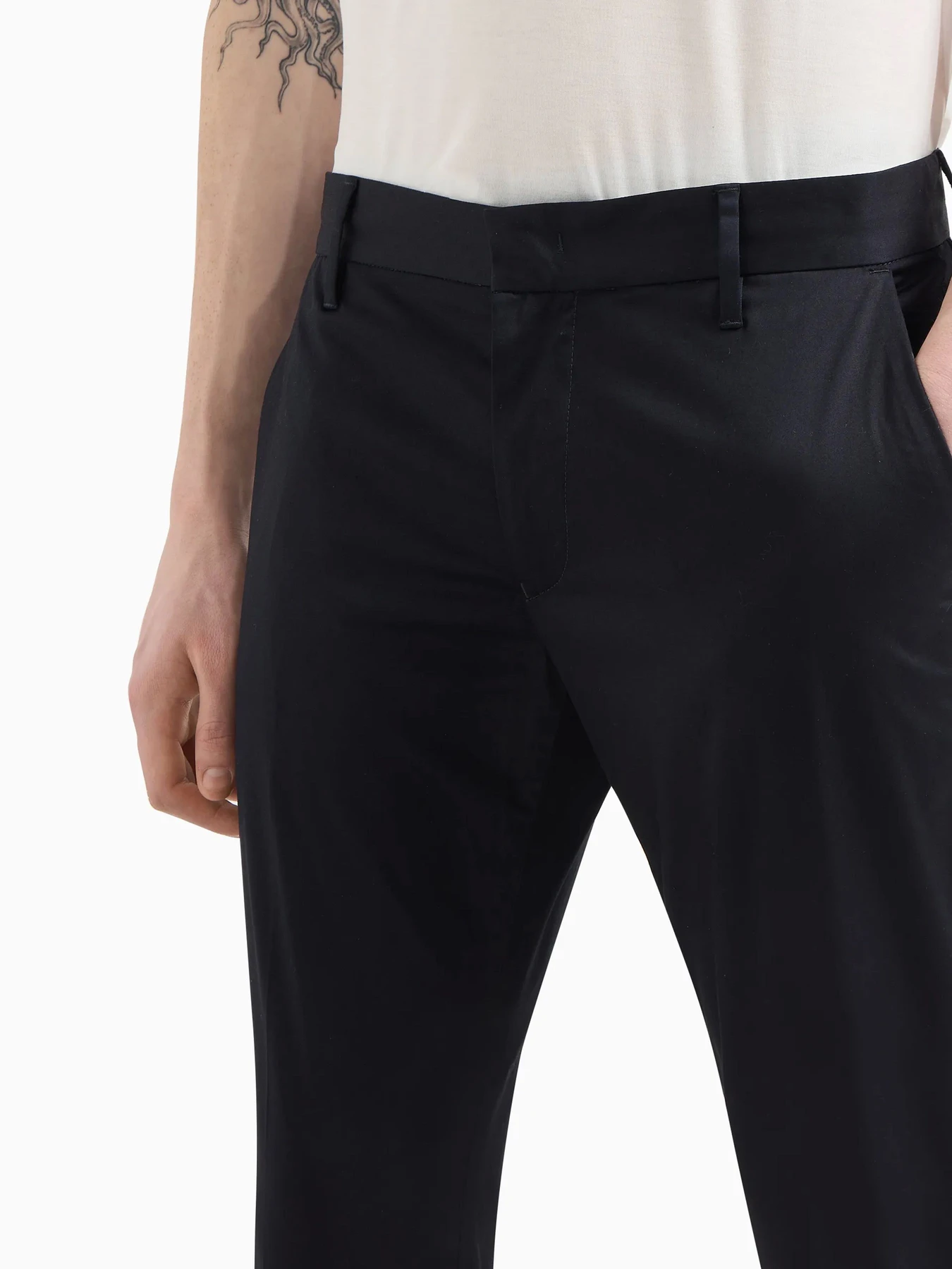 Брюки Emporio Armani модель 8N1P15-1NJ7Z-0919 Брюки Emporio Armani модель 8N1P15-1NJ7Z-0919 Фото
