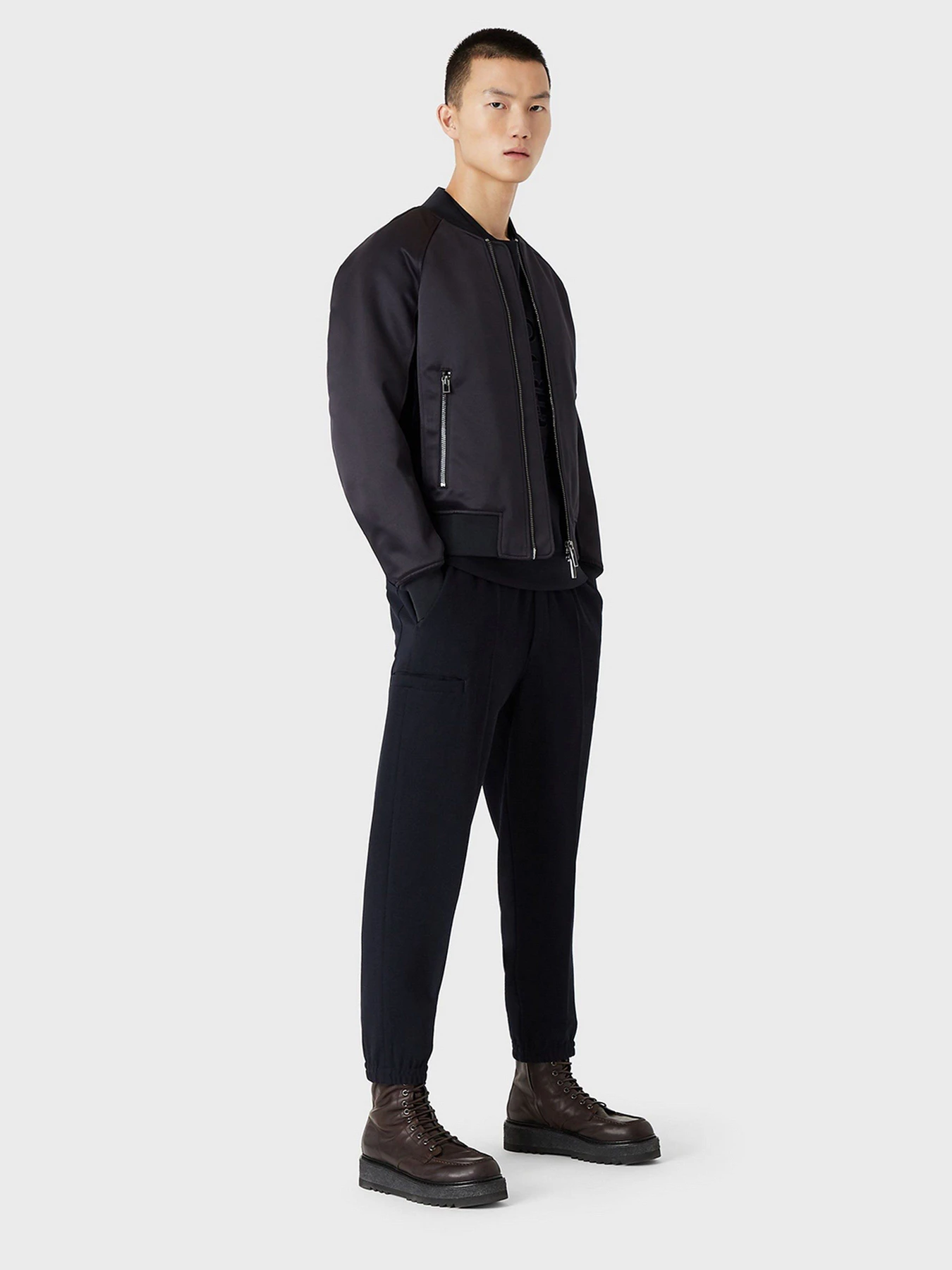 Куртки та дублянки Emporio Armani модель 6K1B94-1NYXZ-0920 Куртки та дублянки Emporio Armani модель 6K1B94-1NYXZ-0920 Фото