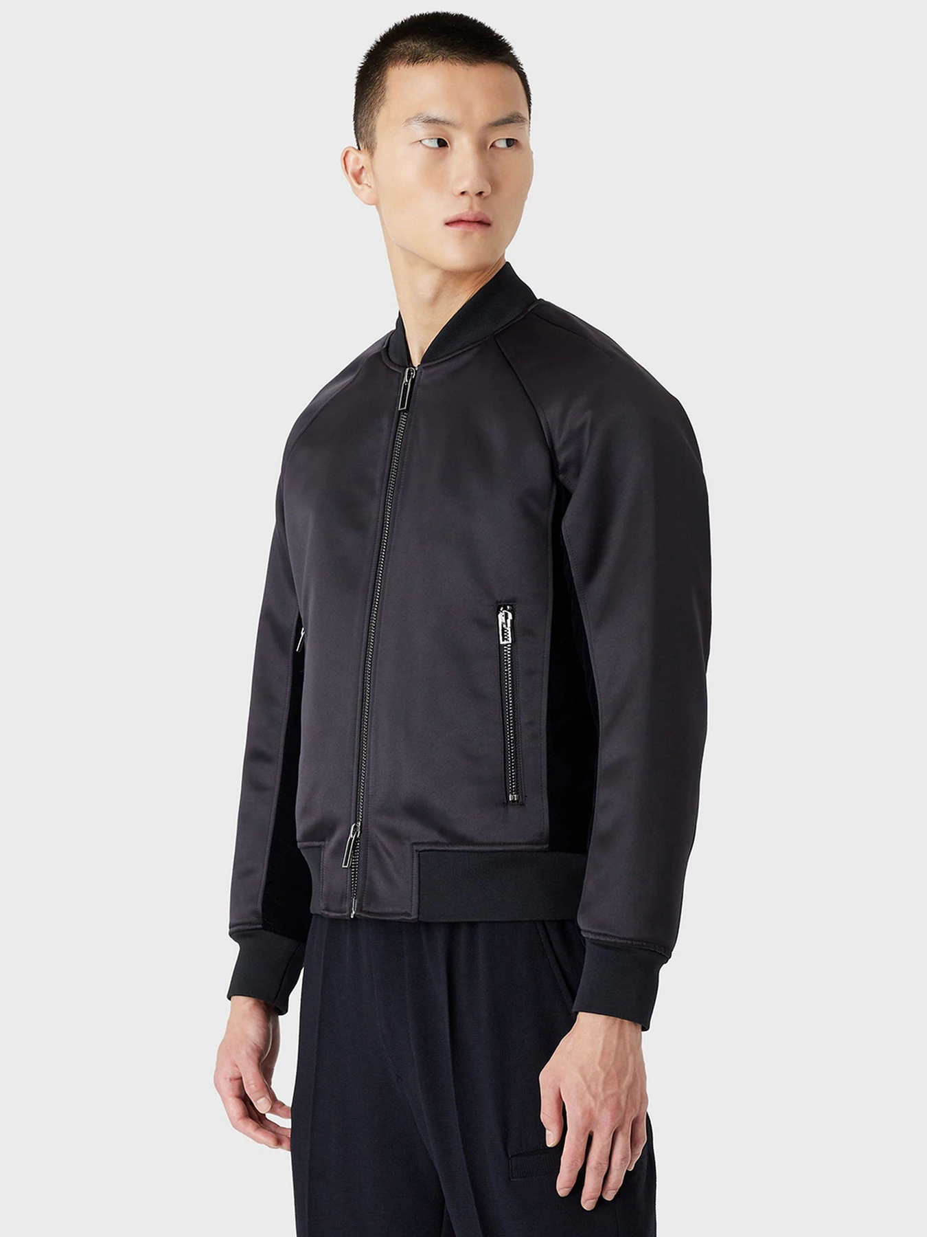 Куртки та дублянки Emporio Armani модель 6K1B94-1NYXZ-0920 Куртки та дублянки Emporio Armani модель 6K1B94-1NYXZ-0920 Фото