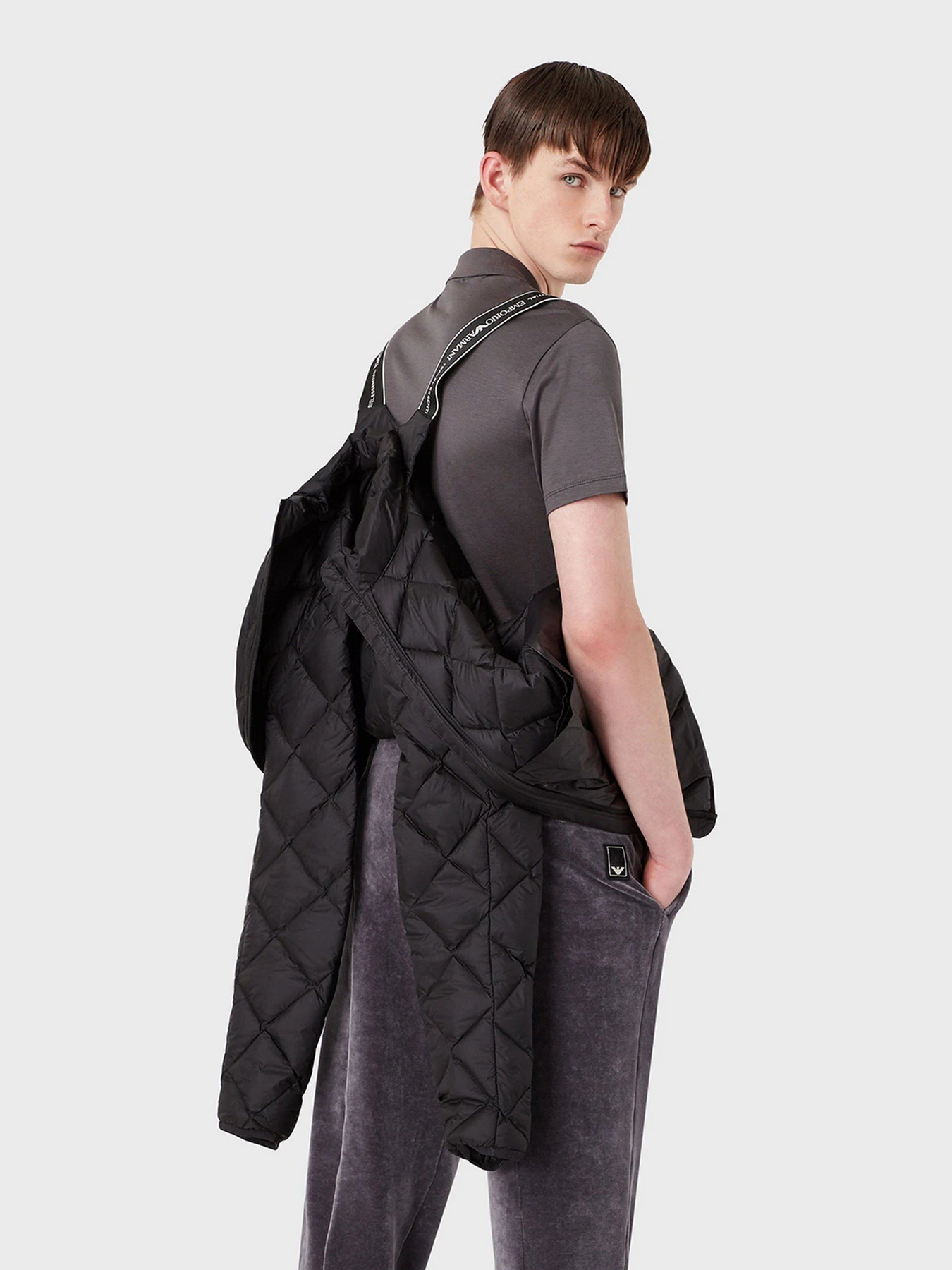 Куртки та дублянки Emporio Armani модель 6K1BC9-1NLYZ-0999 Куртки та дублянки Emporio Armani модель 6K1BC9-1NLYZ-0999 Фото