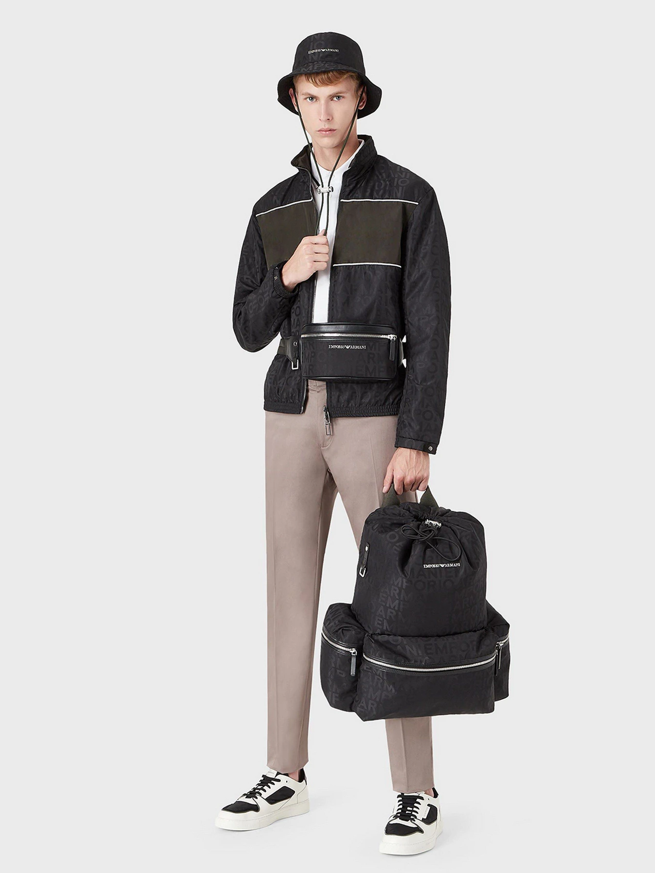 Куртки та дублянки Emporio Armani модель 6K1BP9-1NWEZ-0572 Куртки та дублянки Emporio Armani модель 6K1BP9-1NWEZ-0572 Фото