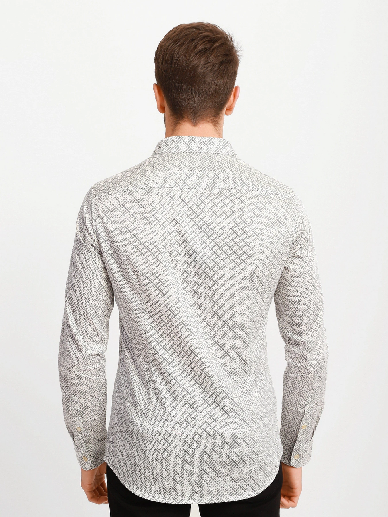 Рубашки Emporio Armani модель 6K1C65-1NPBZ-F129 Рубашки Emporio Armani модель 6K1C65-1NPBZ-F129 Фото