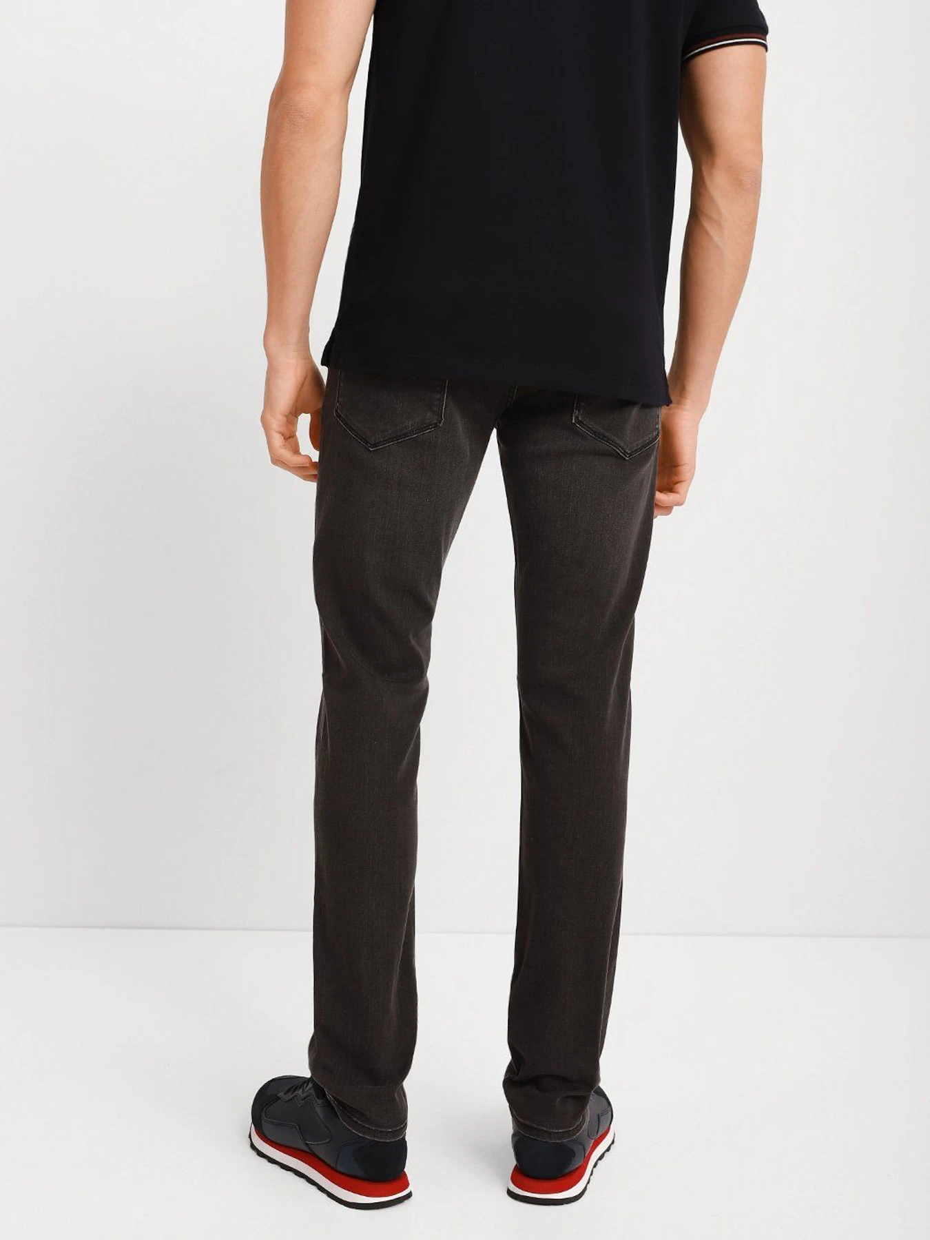 Джинсы Emporio Armani Slim модель 6K1J06-1DHDZ-0006 Джинсы Emporio Armani Slim модель 6K1J06-1DHDZ-0006 Фото