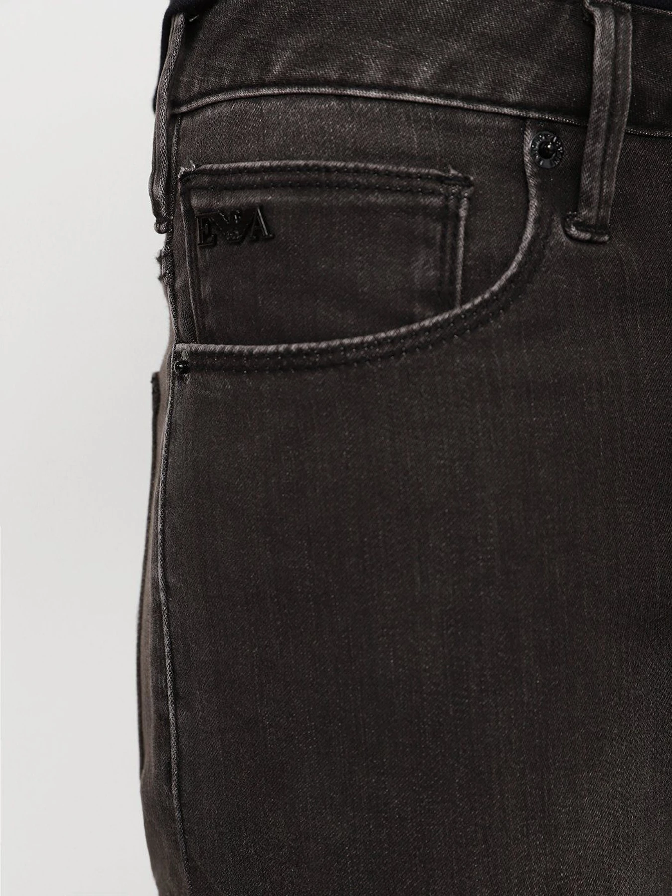 Джинсы Emporio Armani Slim модель 6K1J06-1DHDZ-0006 Джинсы Emporio Armani Slim модель 6K1J06-1DHDZ-0006 Фото