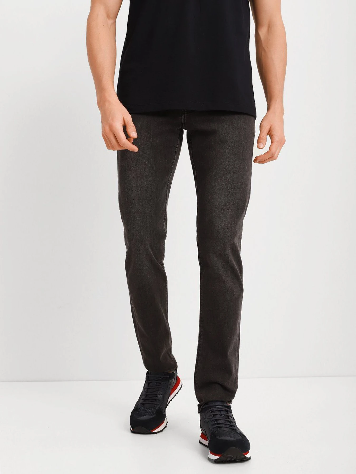 Джинсы Emporio Armani Slim модель 6K1J06-1DHDZ-0006 Джинсы Emporio Armani Slim модель 6K1J06-1DHDZ-0006 Фото